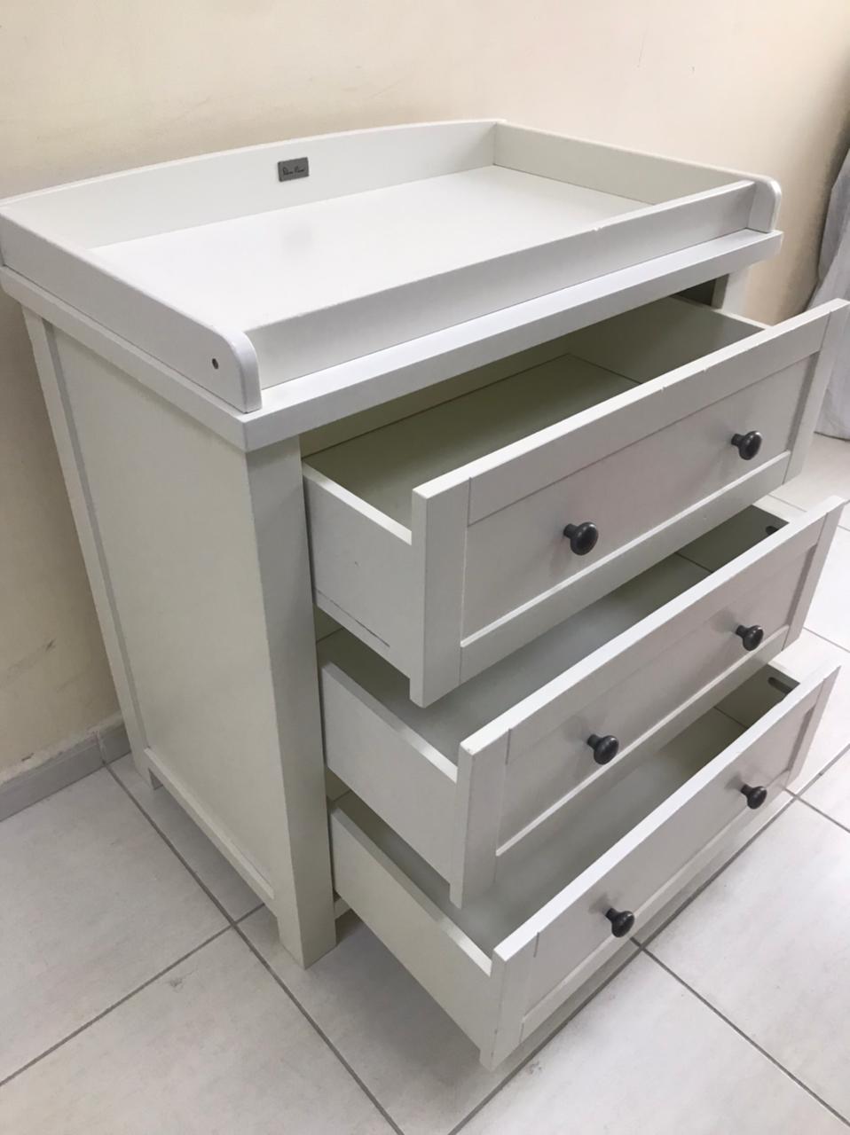 Silver 2025 changing table