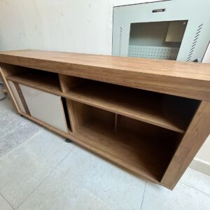 New model TV table