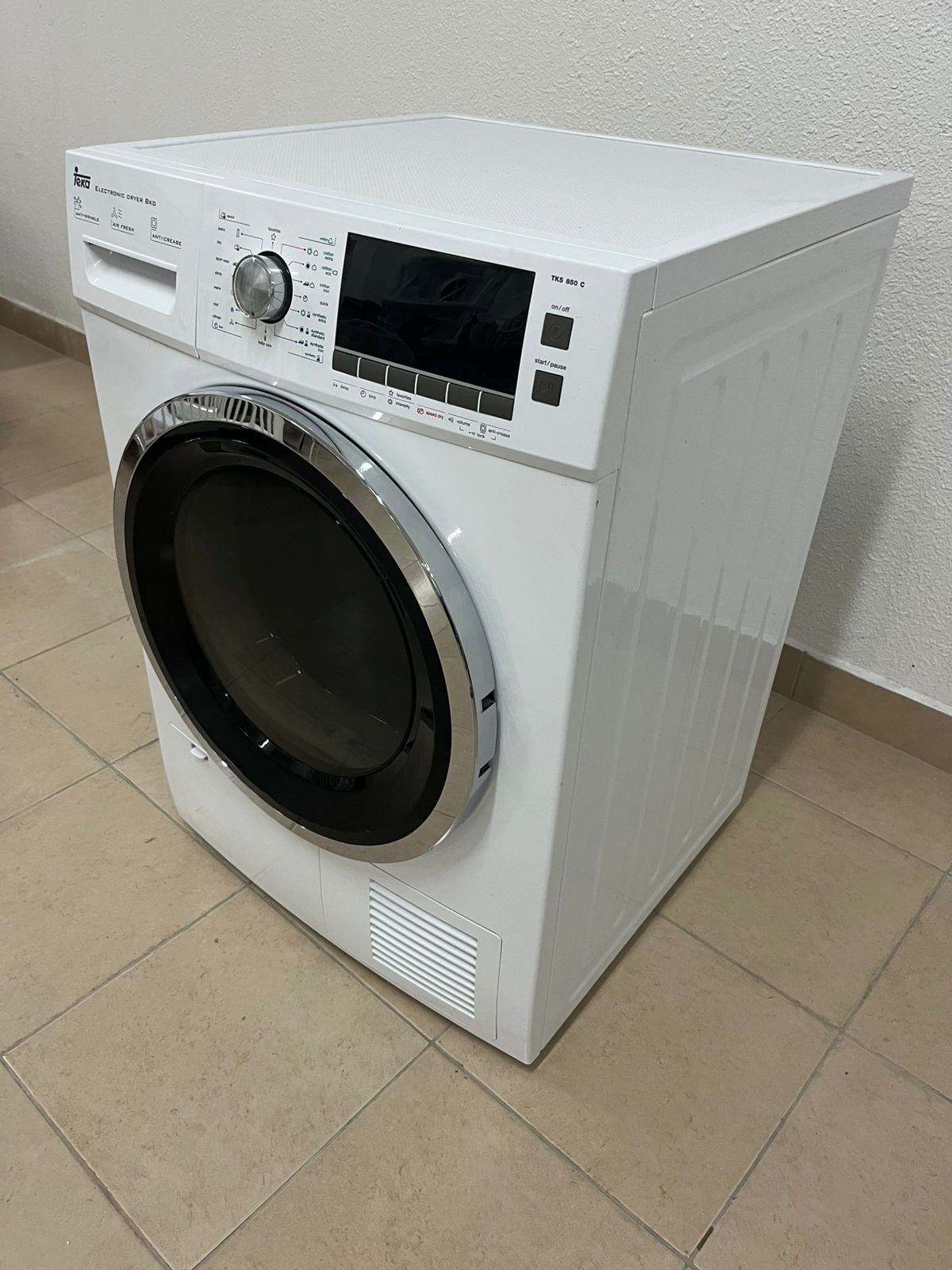 WhatsApp Image 2025-11-26 at 7.00.52 PM (1)