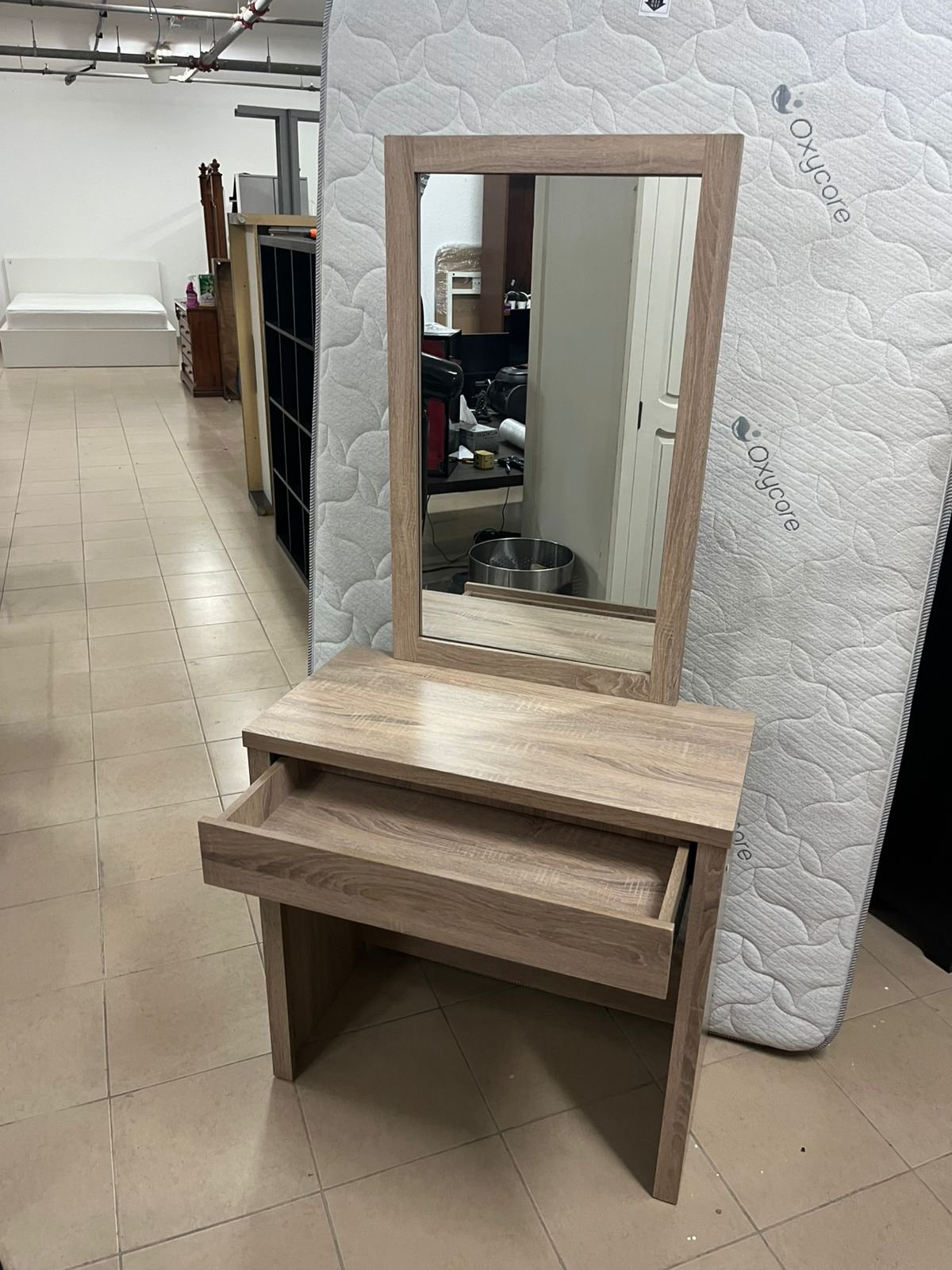 Dressing table