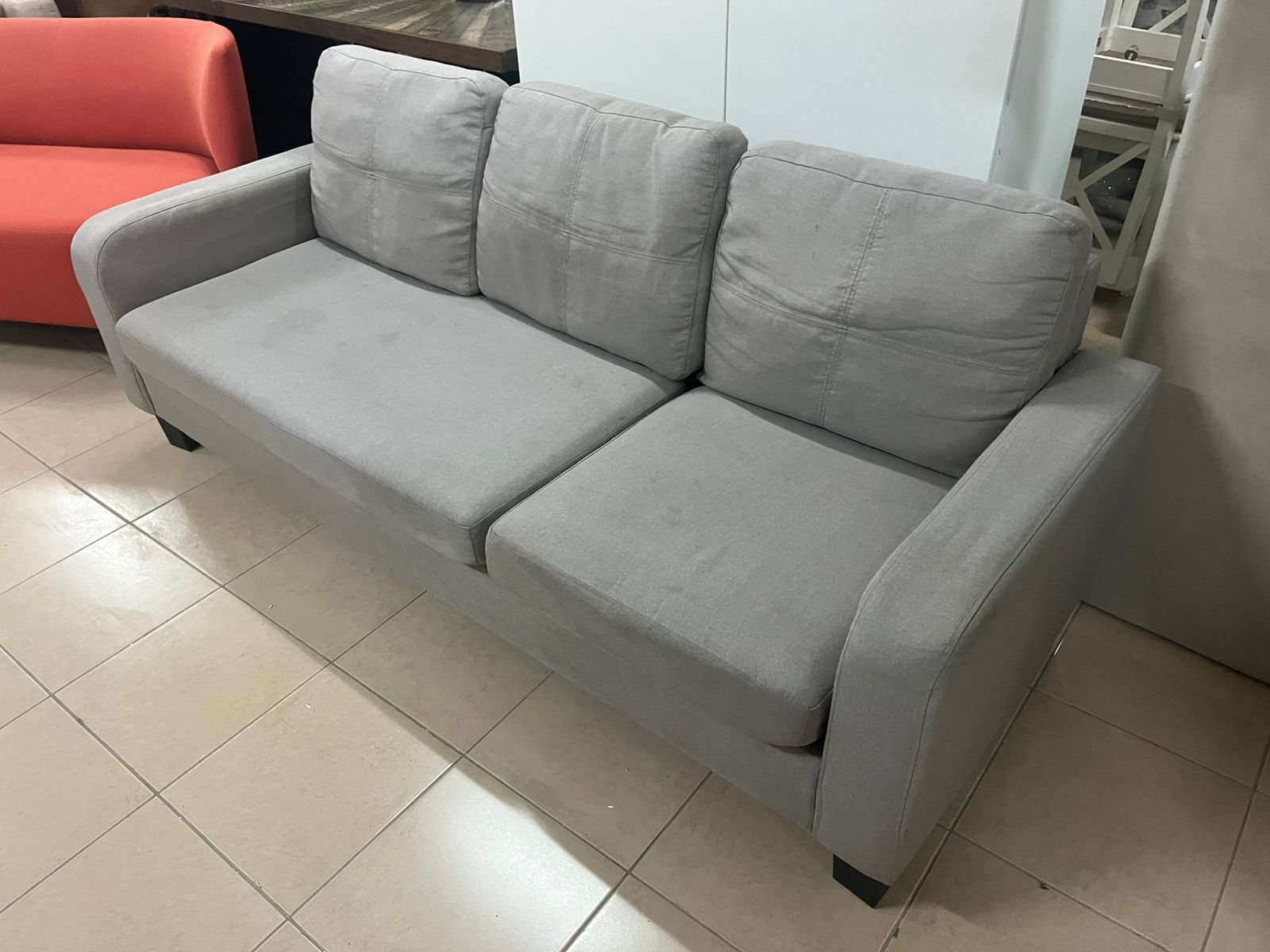 Three-person sofa - Image 2