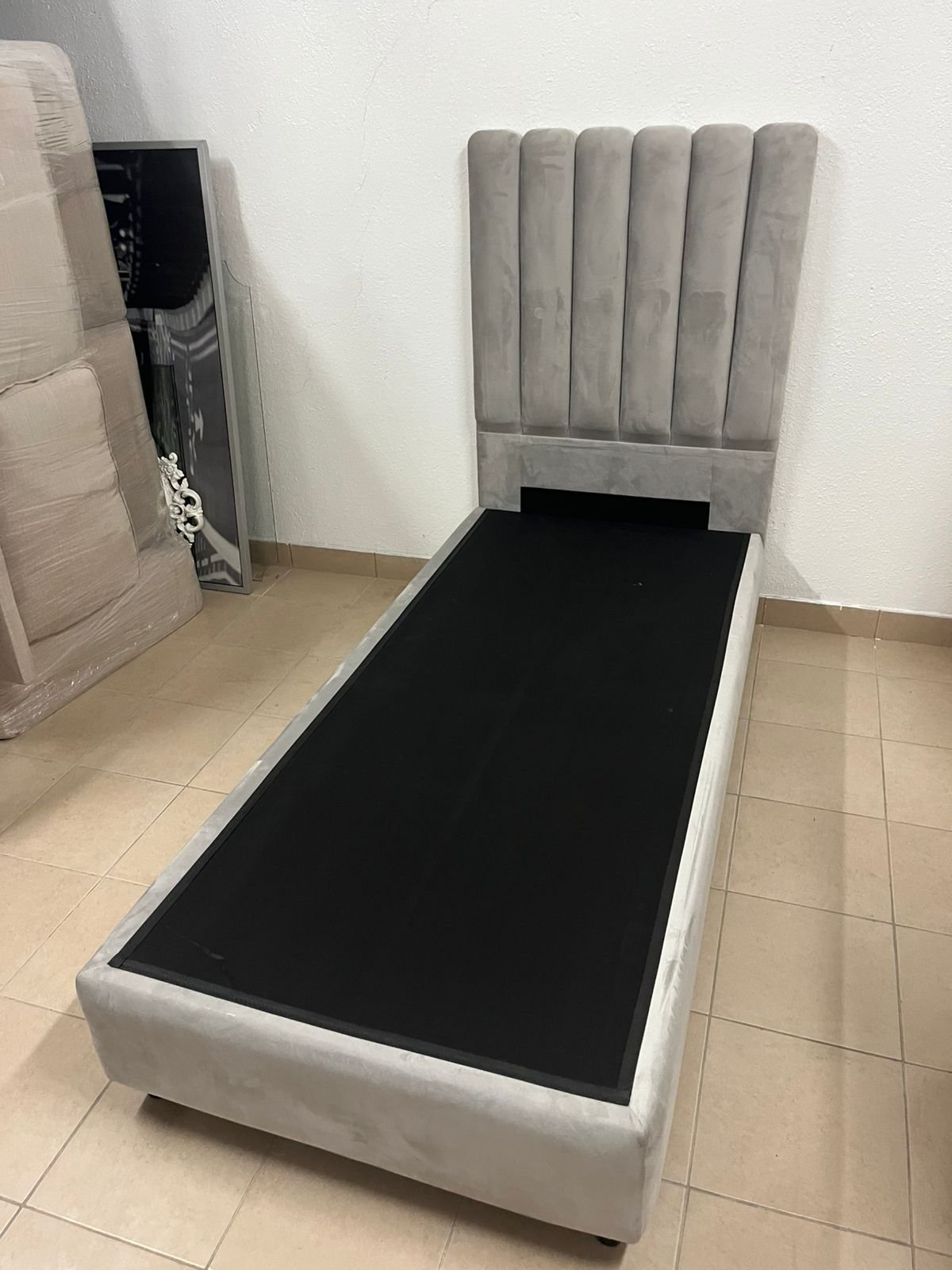 Single bed with mattress - Image 4