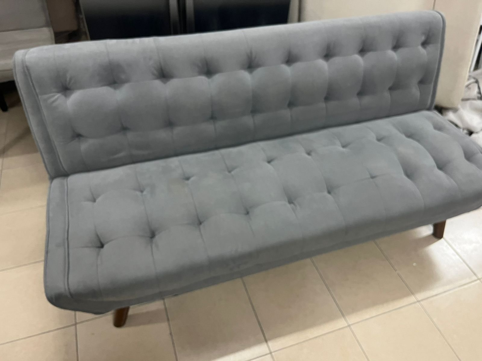 Sofa that converts into a bed - Image 11