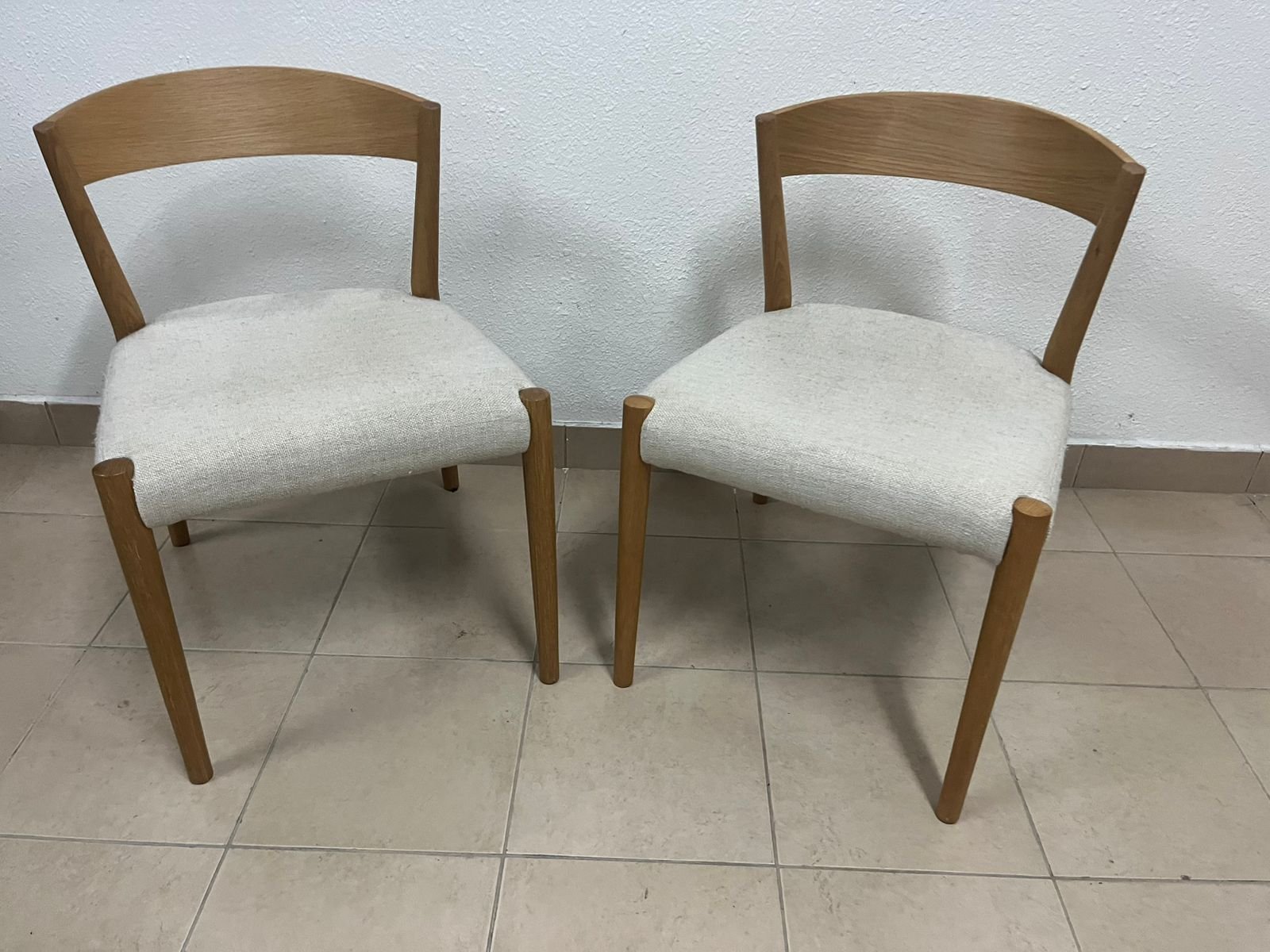 Two wooden chairs - Image 2