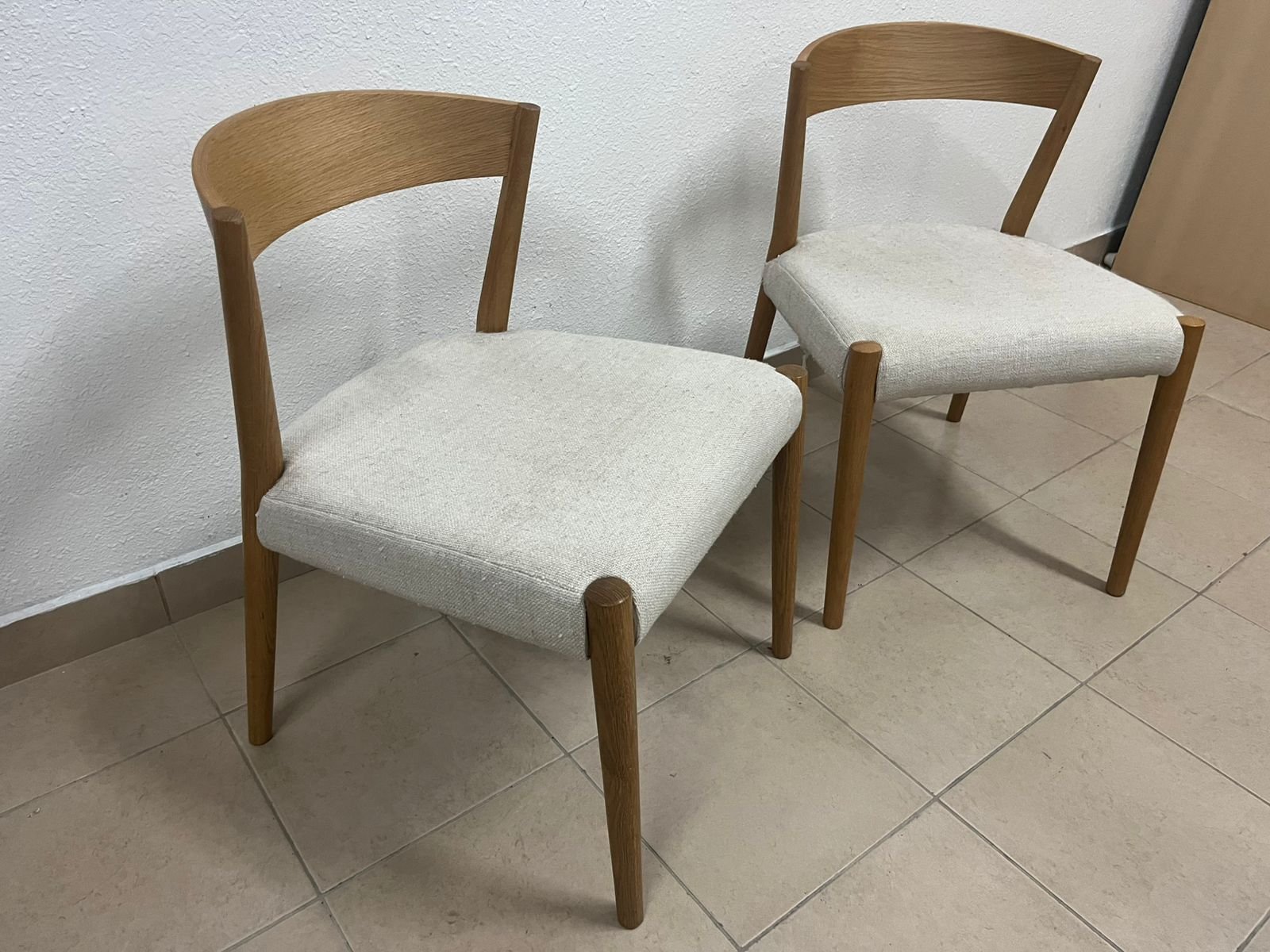 Two wooden chairs - Image 3