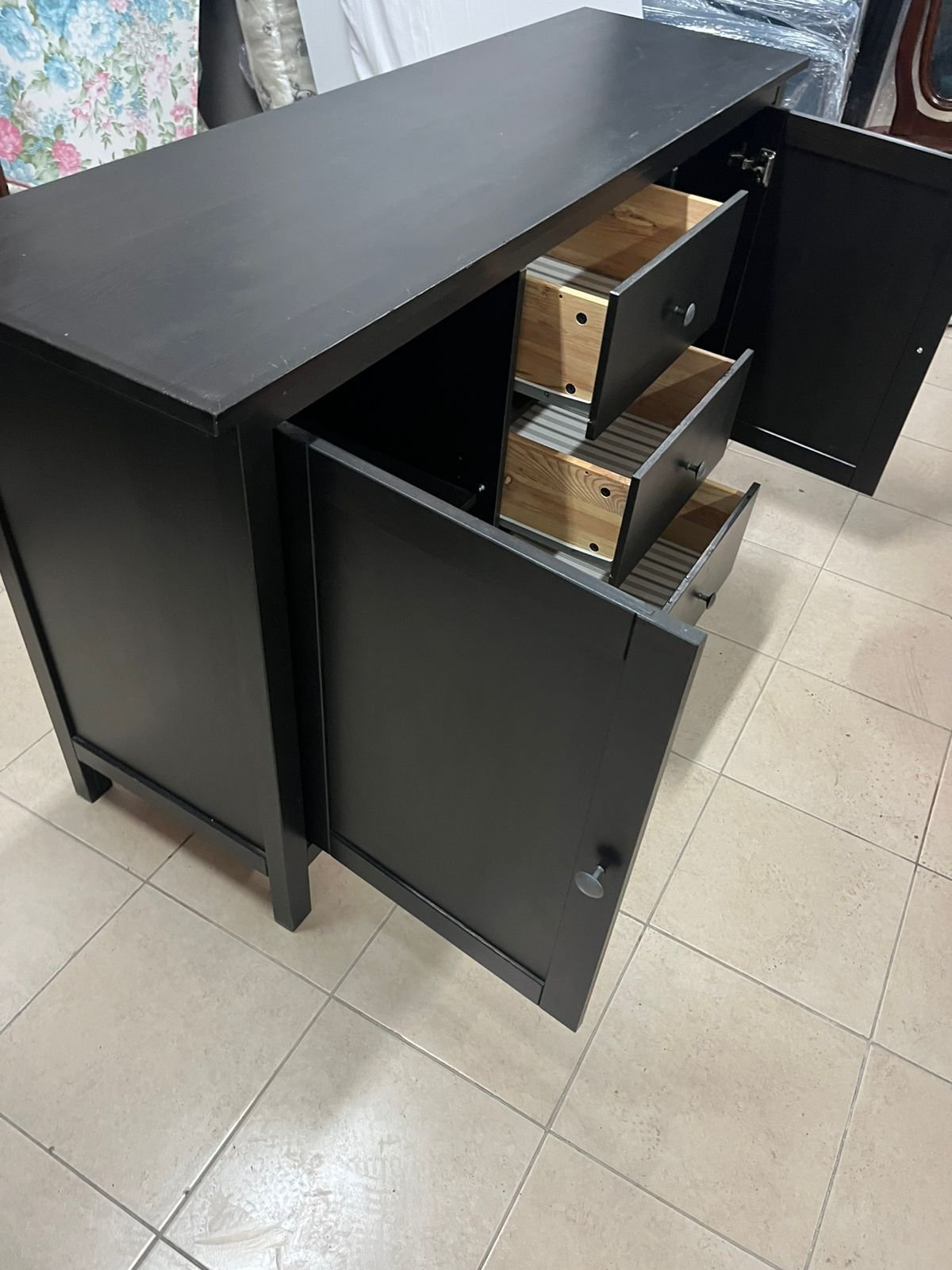 IKEA buffet - Image 2