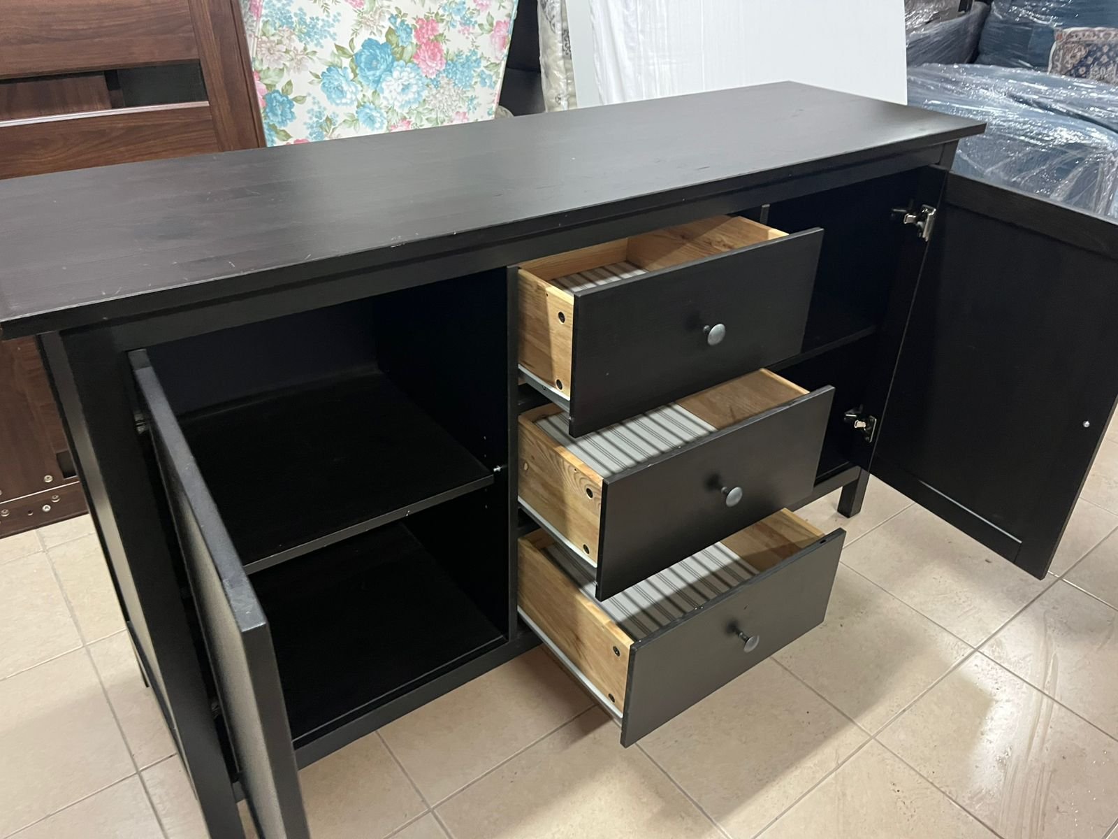 IKEA buffet - Image 5