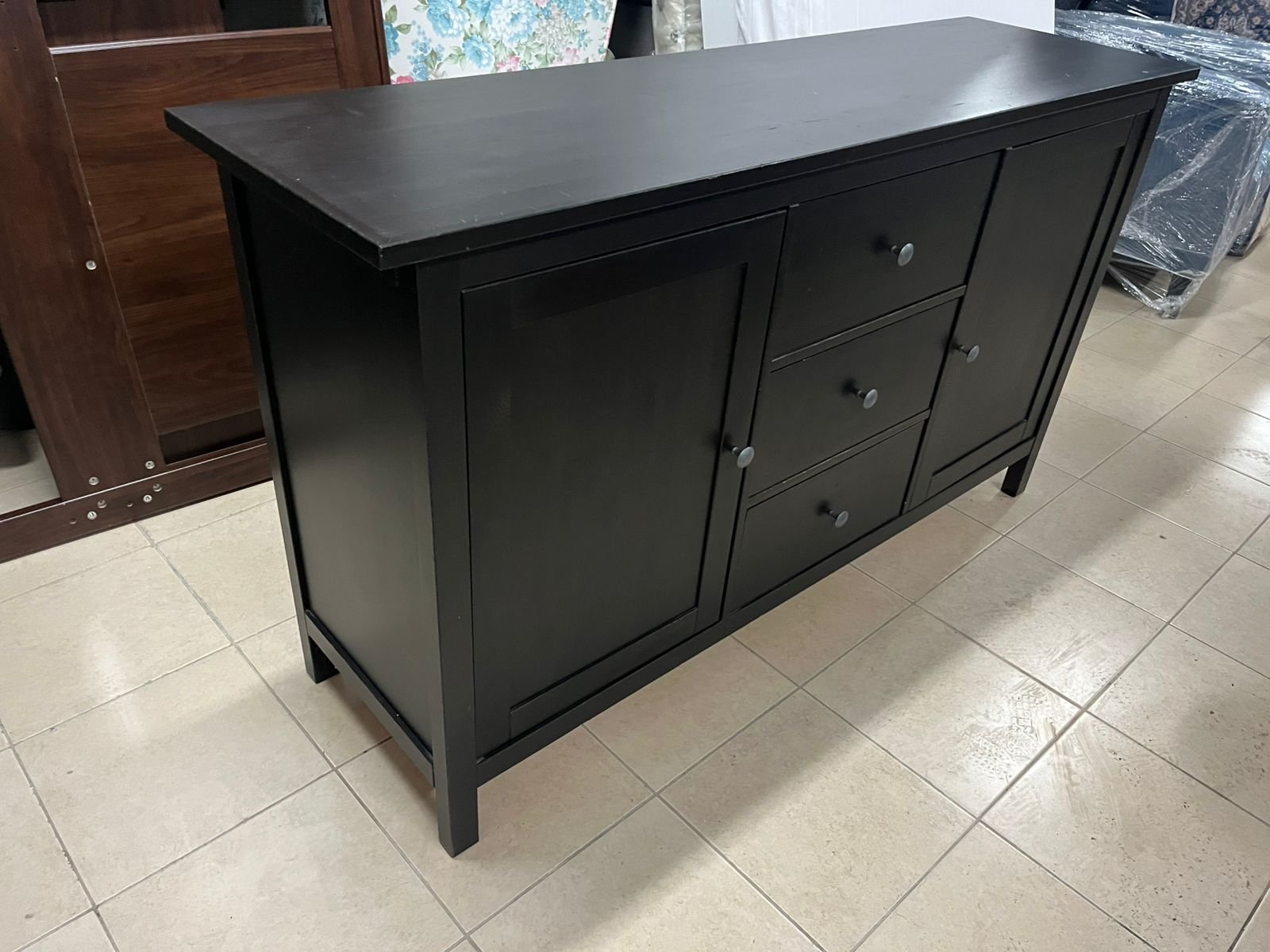 IKEA buffet - Image 12