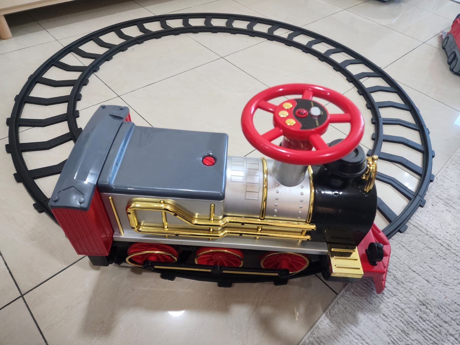 Train toy for kids - Image 4