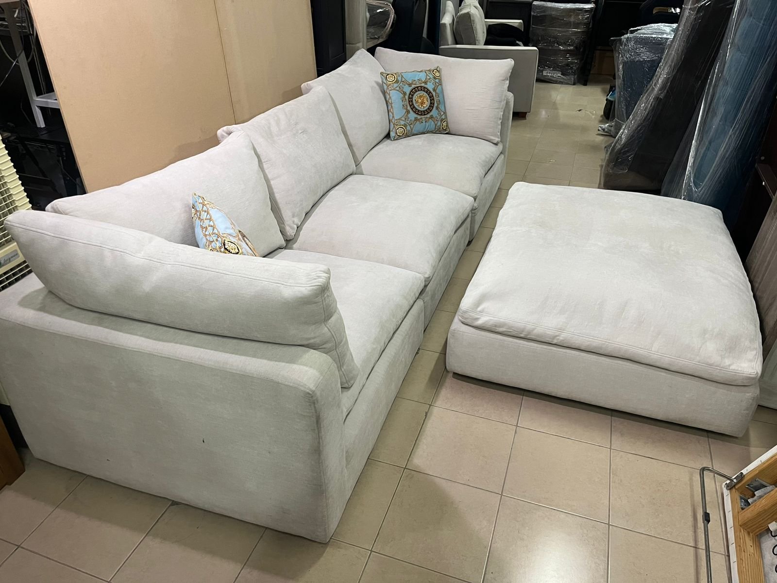 A sofa made of ostrich feathers, perfect for relaxing. - Image 12