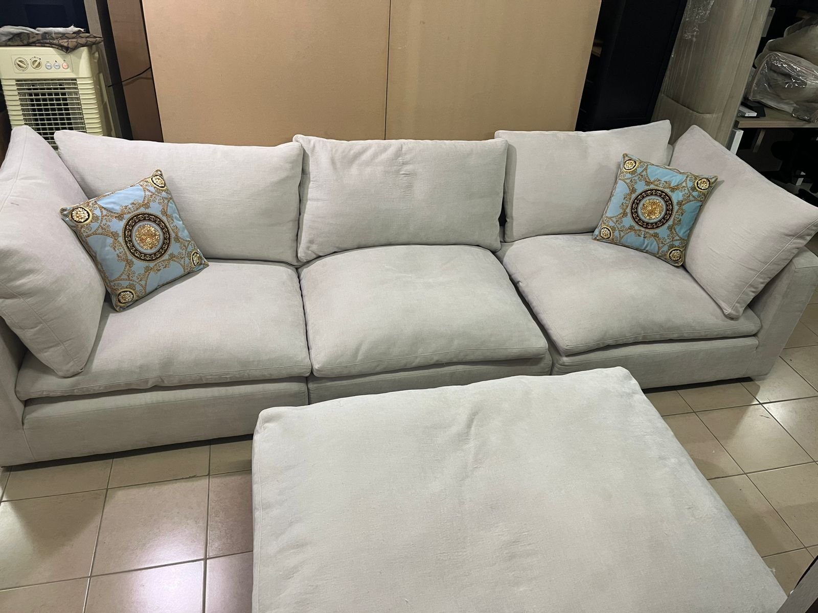 A sofa made of ostrich feathers, perfect for relaxing. - Image 15