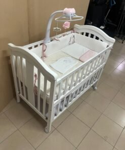 baby crib