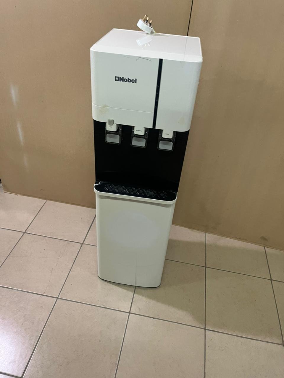 White water dispenser - Image 3