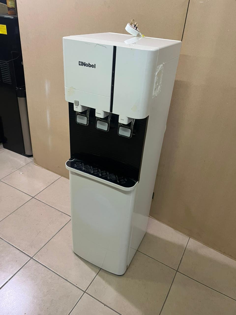 White water dispenser - Image 12