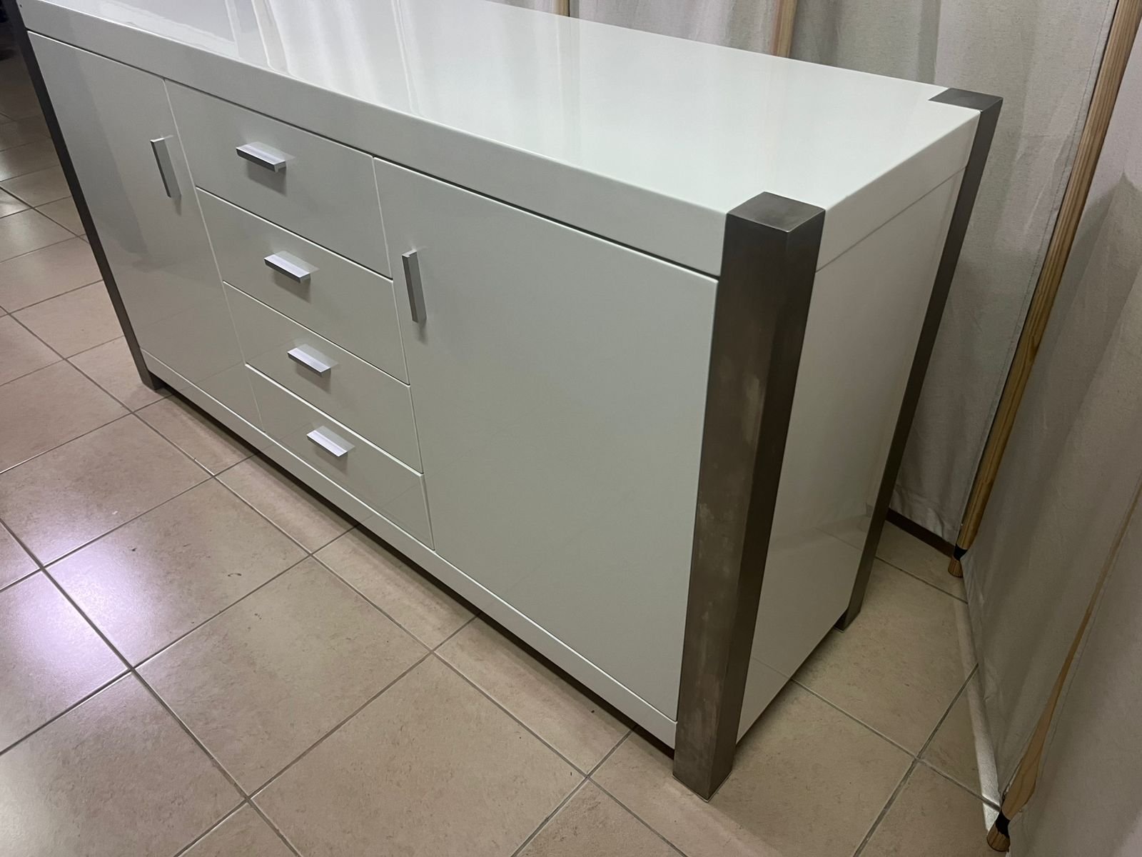 Shiny white buffet from Home Centre - Image 9