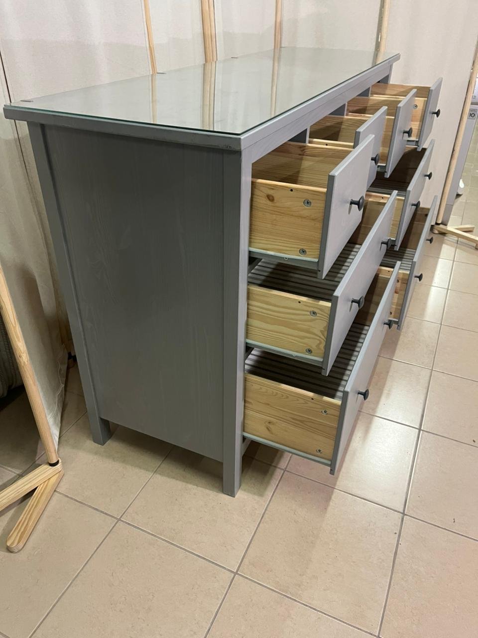 HEMNES Chest of 8 drawers, grey stained, 160x96 cm - Image 14