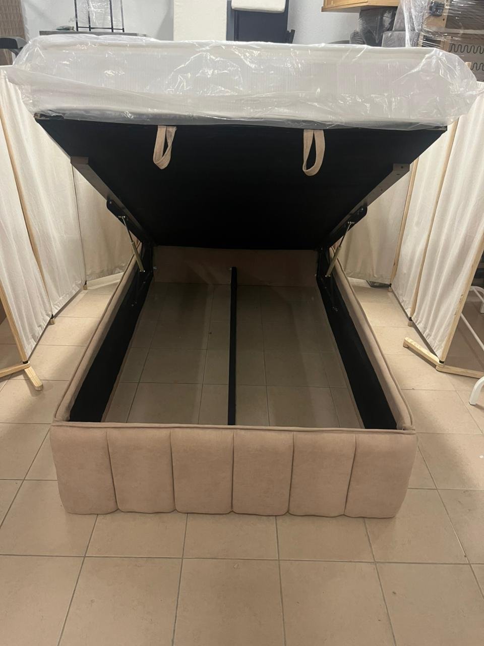 New bed with mattress. Hydraulic storage. - Image 4