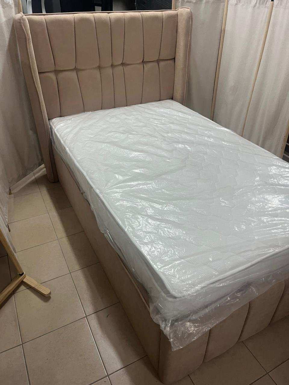 New bed with mattress. Hydraulic storage. - Image 13