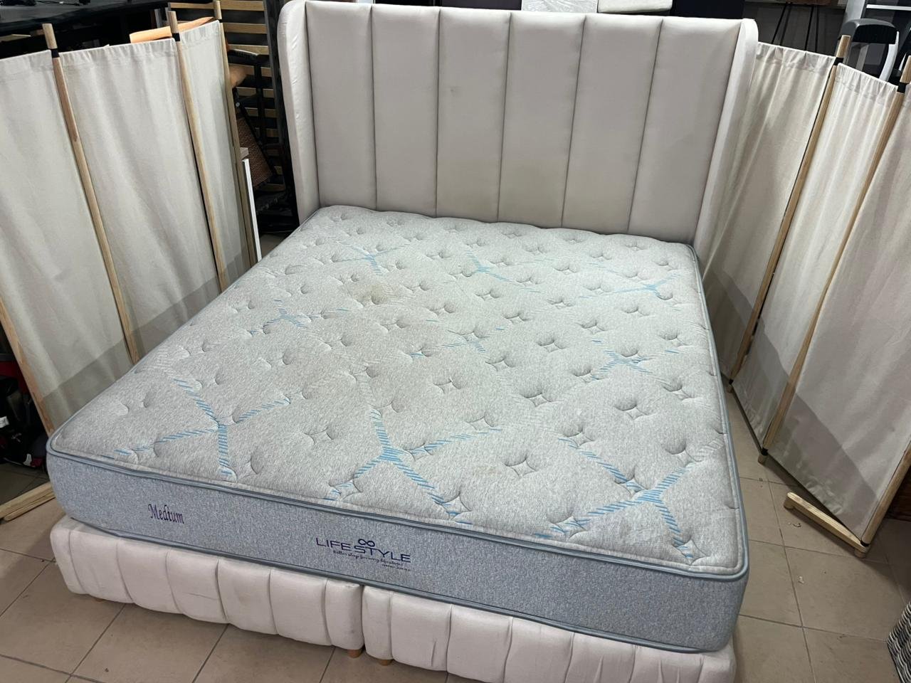 Bedding set with mattress from the Lifestyle brand - Image 9