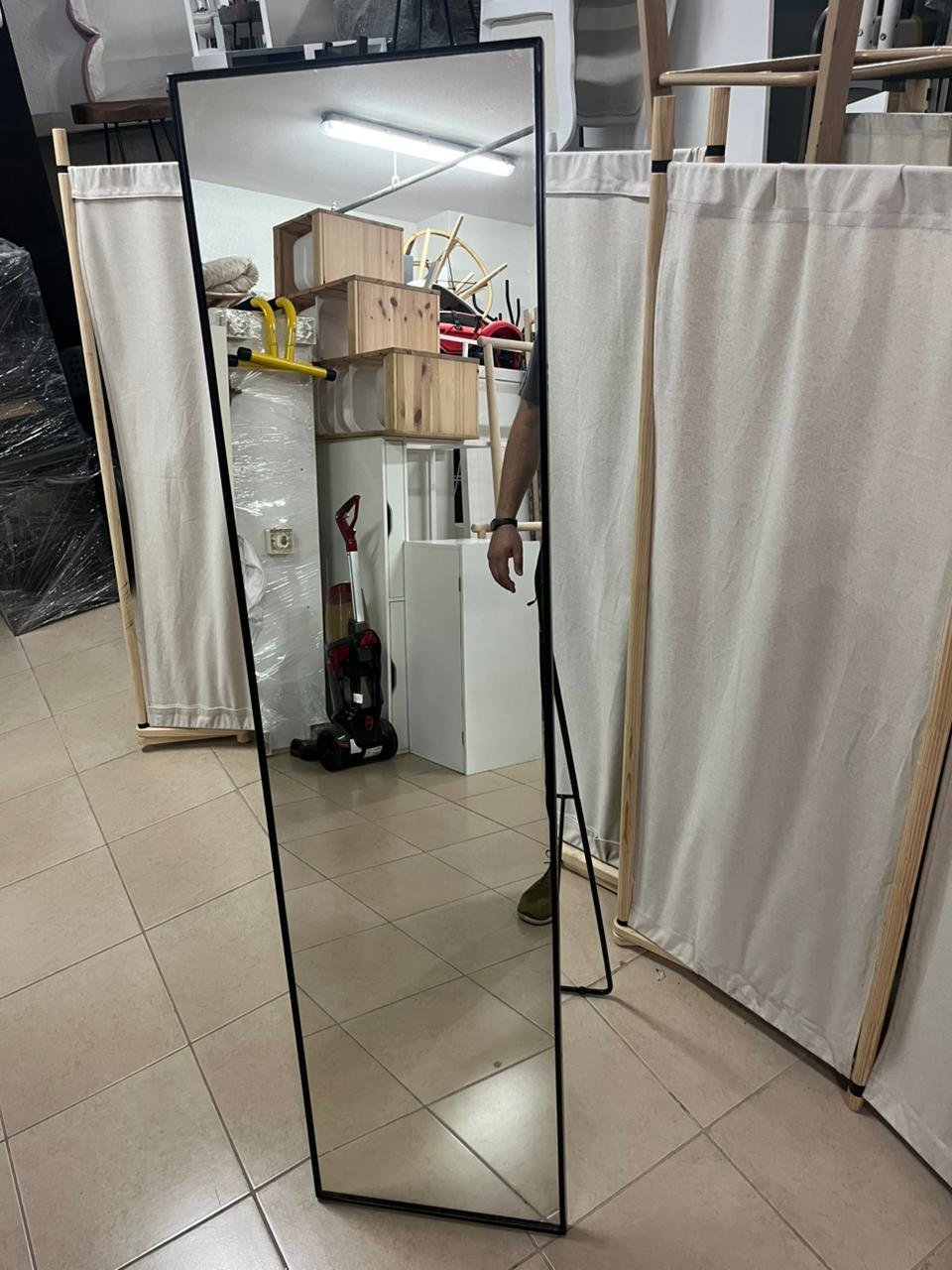 Mirror with stand, black, 40x167 cm - Image 8