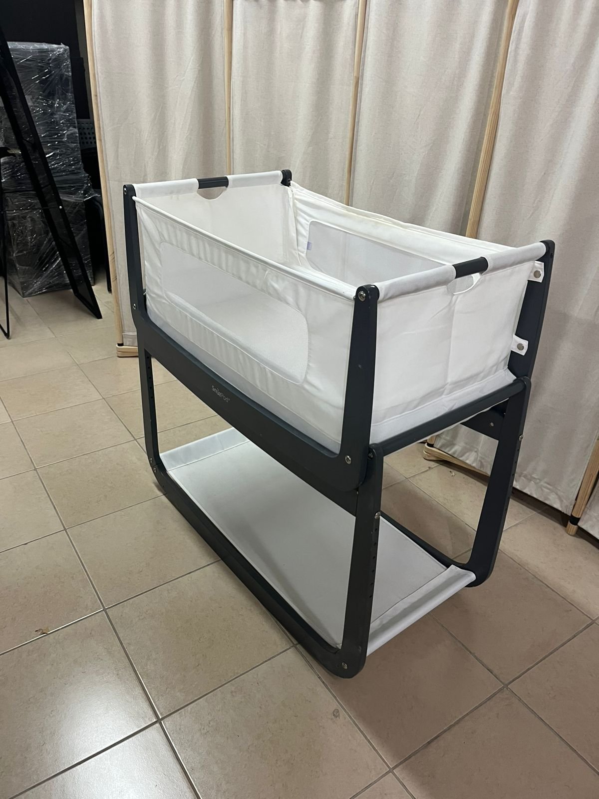 Snooz Snuz Pod 4 Bedside Crib by Snooz | Increased Airflow for Better Sleep - Image 7