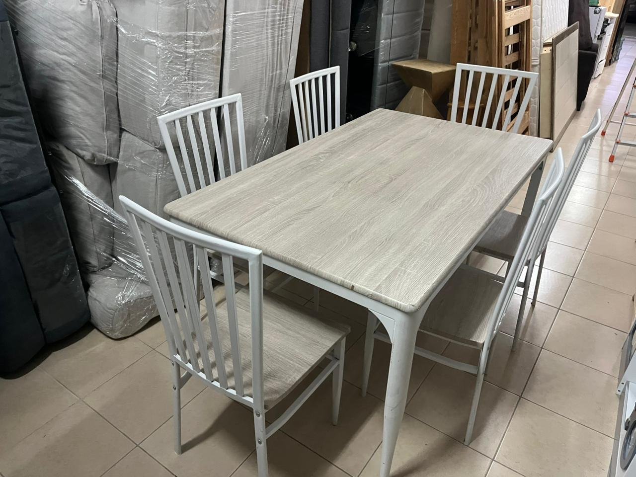 Dining table with six chairs, beige and white color, from Home Box - Image 2