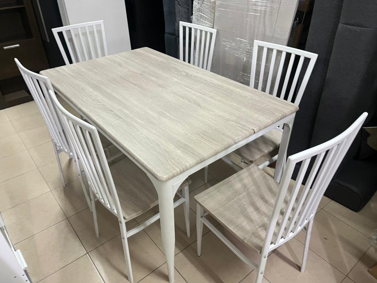 Dining table with six chairs, beige and white color, from Home Box - Image 9