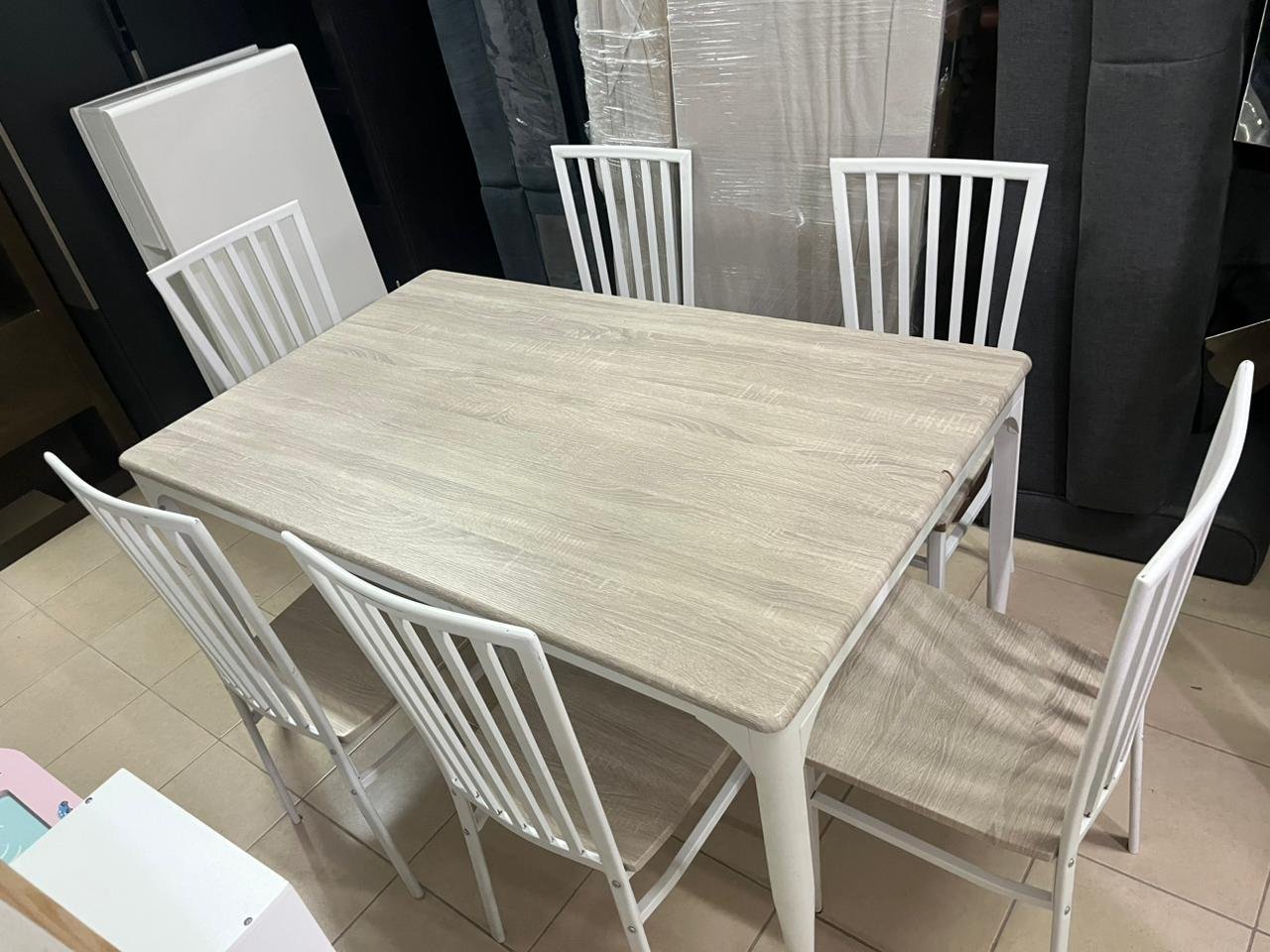 Dining table with six chairs, beige and white color, from Home Box - Image 11