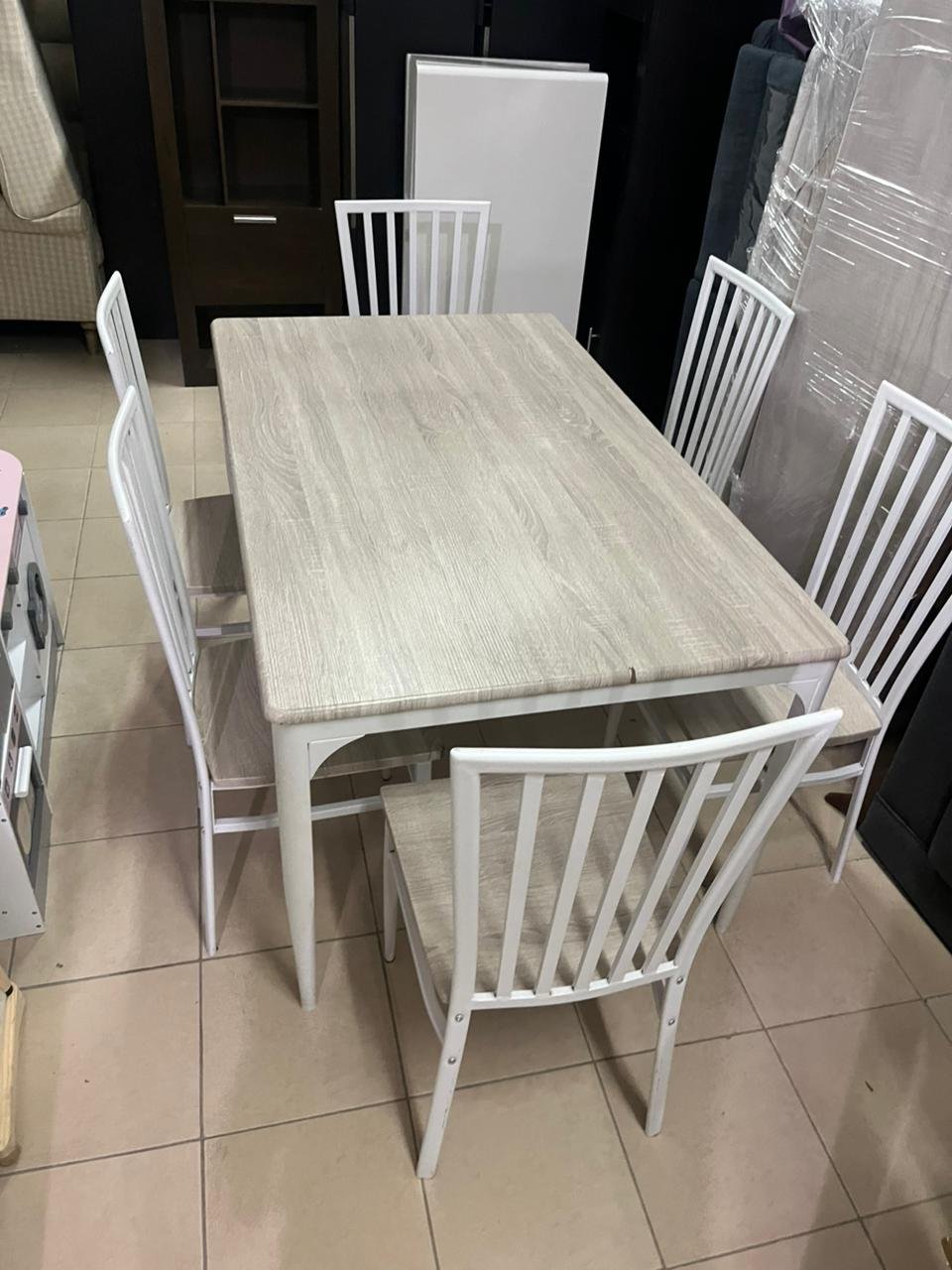 Dining table with six chairs, beige and white color, from Home Box - Image 12