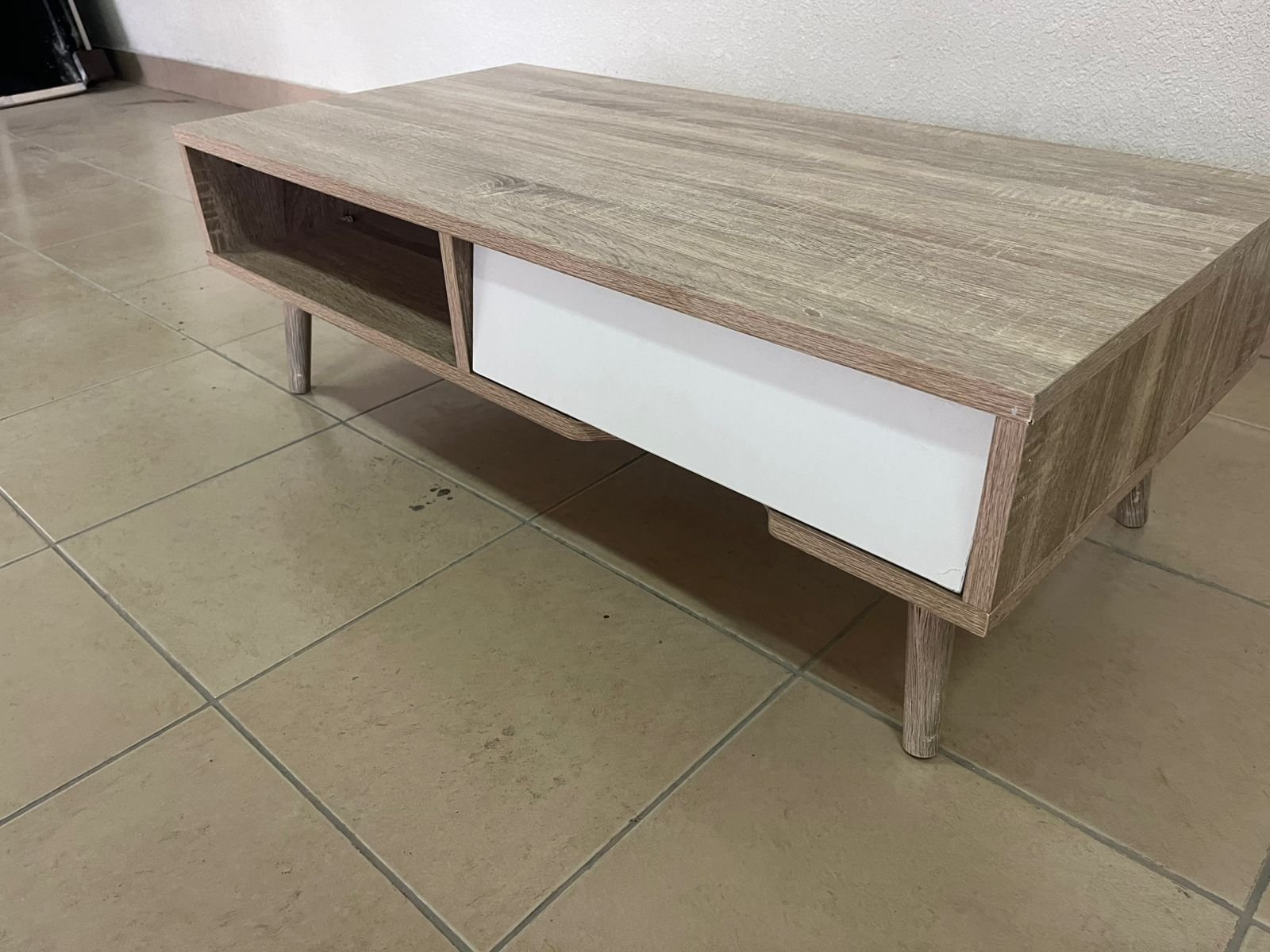 Modern design coffee table in light wood with a white drawer - Image 7