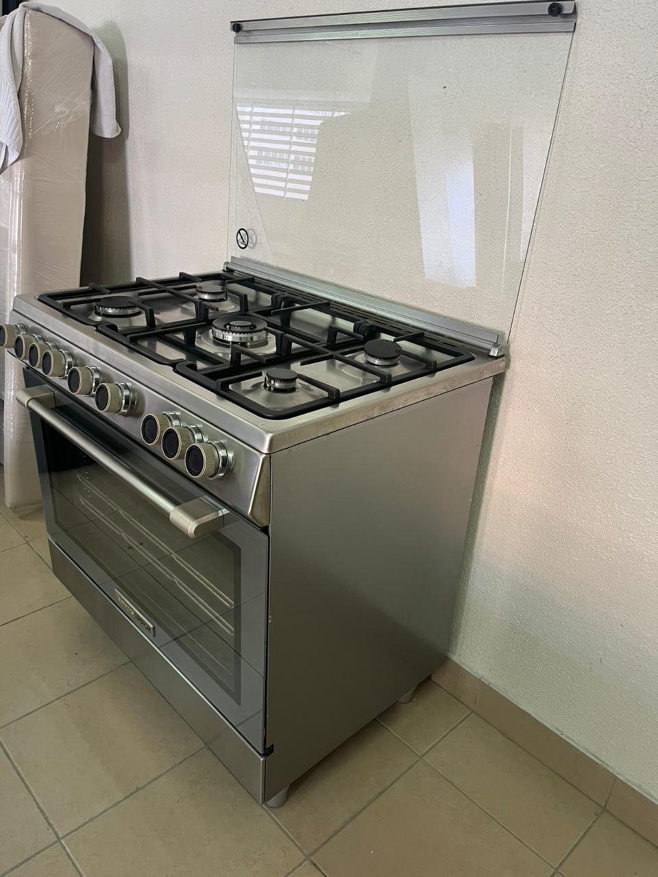 Glemgas freestanding gas hob, 90 x 60 cm, featuring 5 burners and a stainless steel body. - Image 9