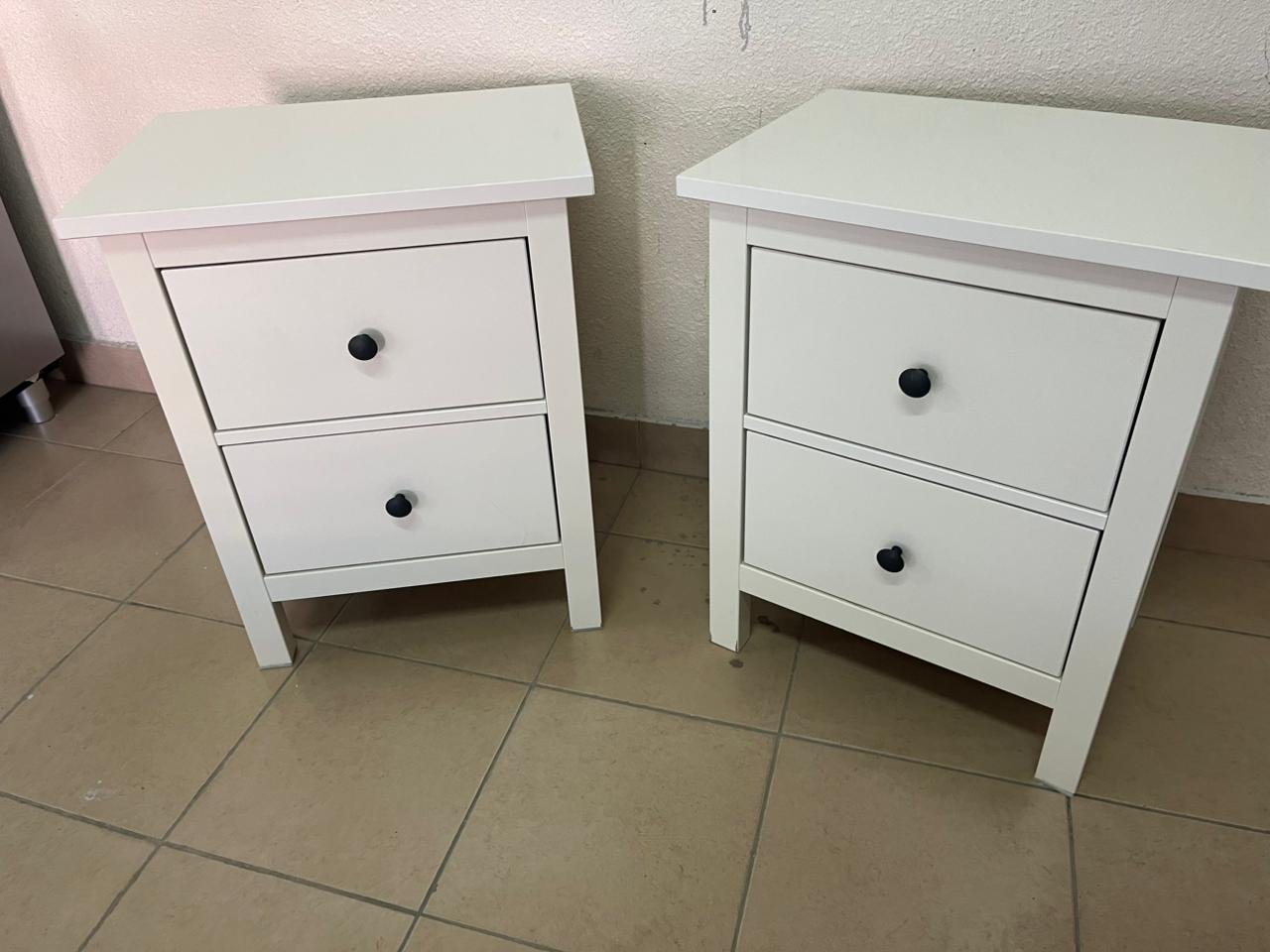 Hemens Two bedside tables, two-drawer chest, white painted, 54 x 66 cm - Image 2