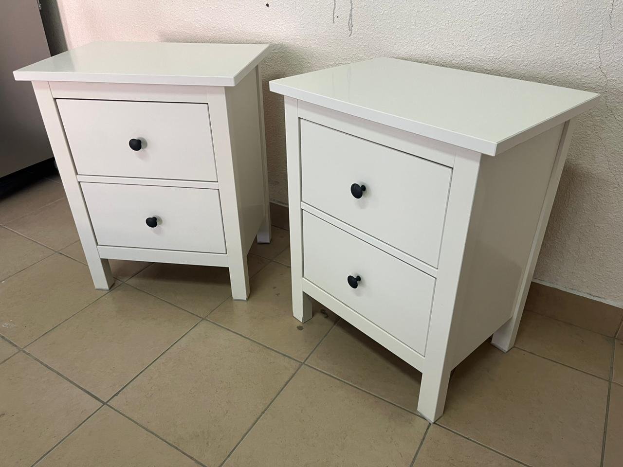 Hemens Two bedside tables, two-drawer chest, white painted, 54 x 66 cm - Image 3