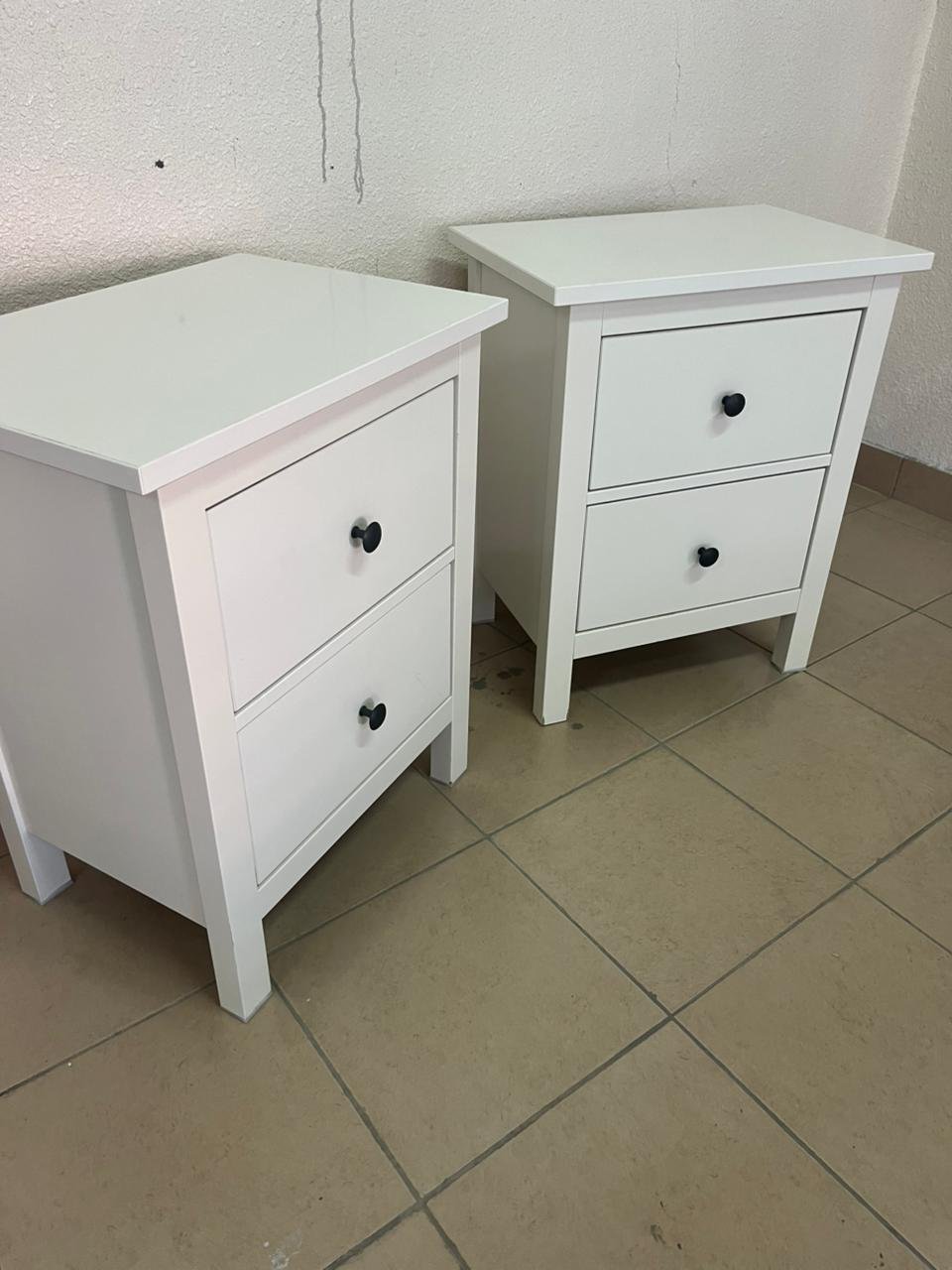 Hemens Two bedside tables, two-drawer chest, white painted, 54 x 66 cm - Image 8