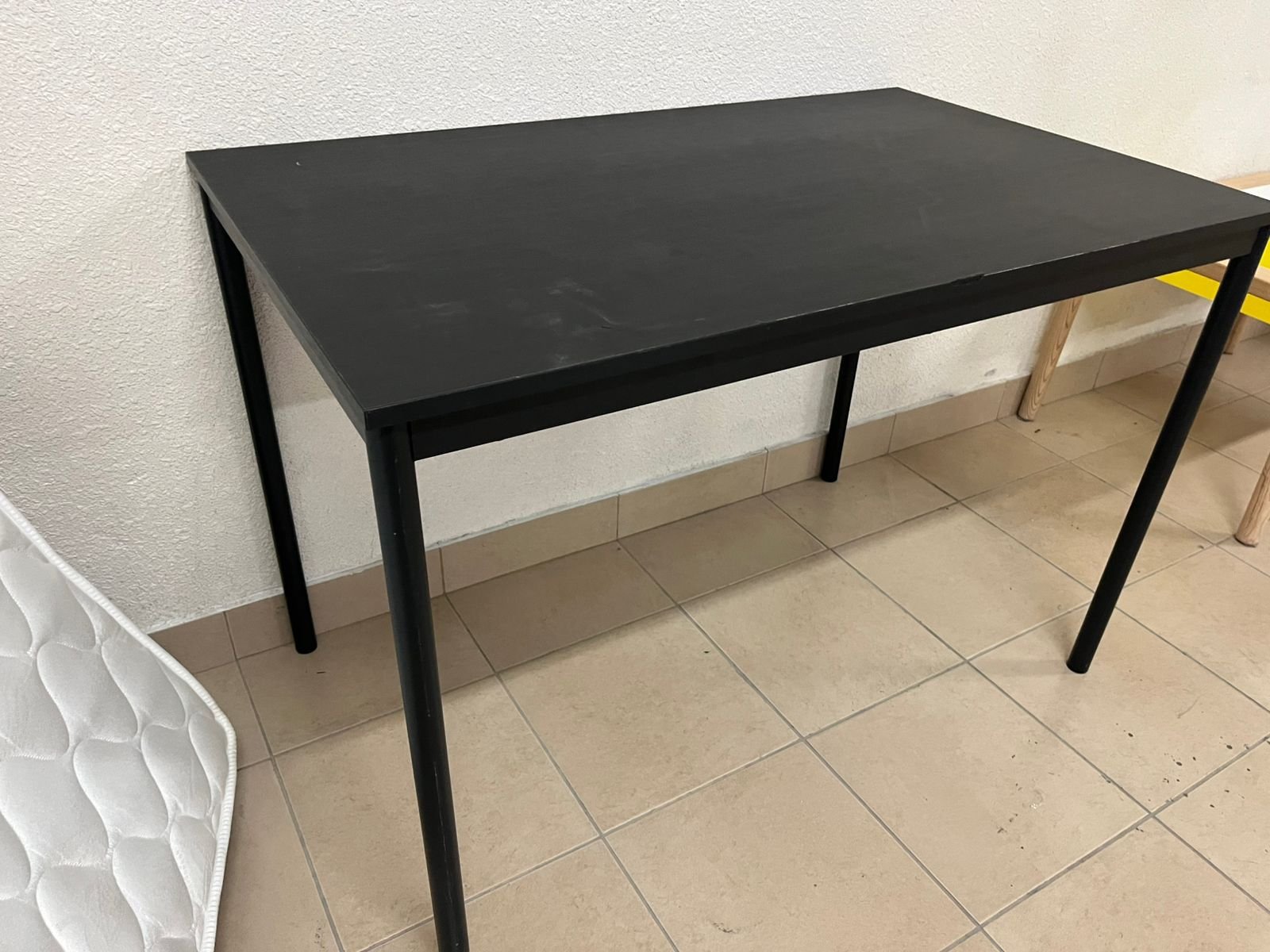 IKEA Sandsberg table, black.