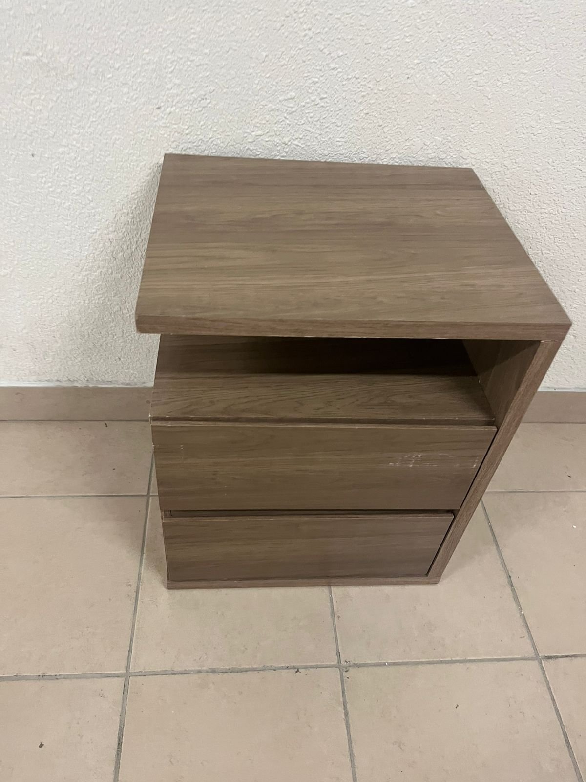 The Campeche bedside table is a Henn brand model. - Image 7