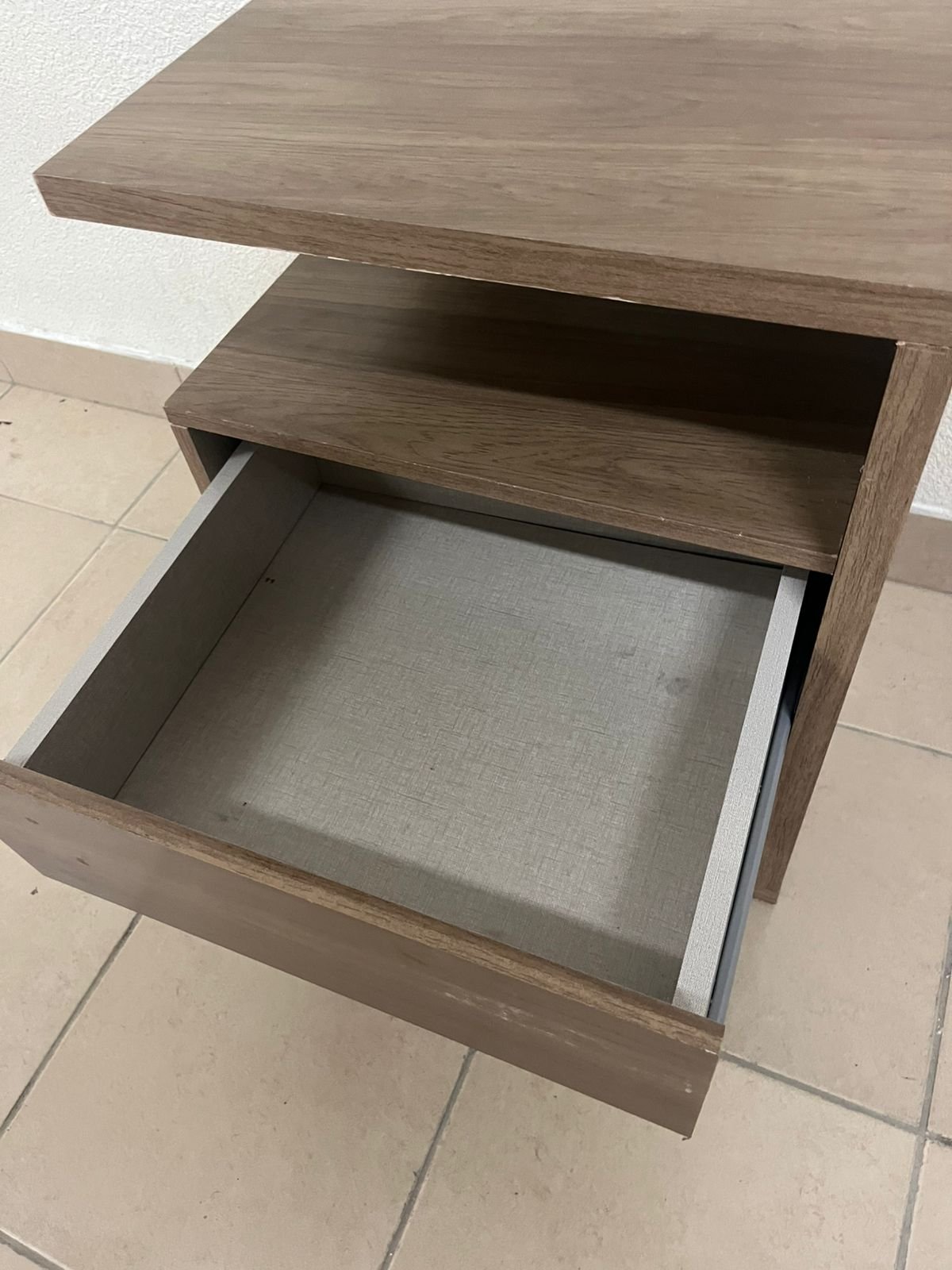 The Campeche bedside table is a Henn brand model. - Image 8