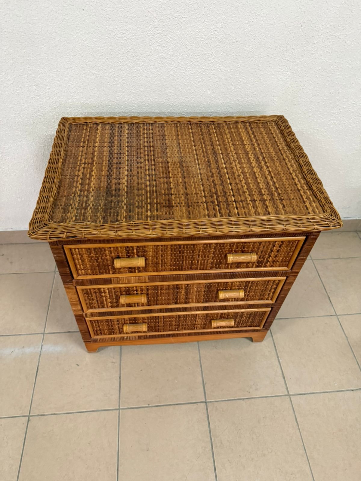 Rattan chest of drawers - Image 8