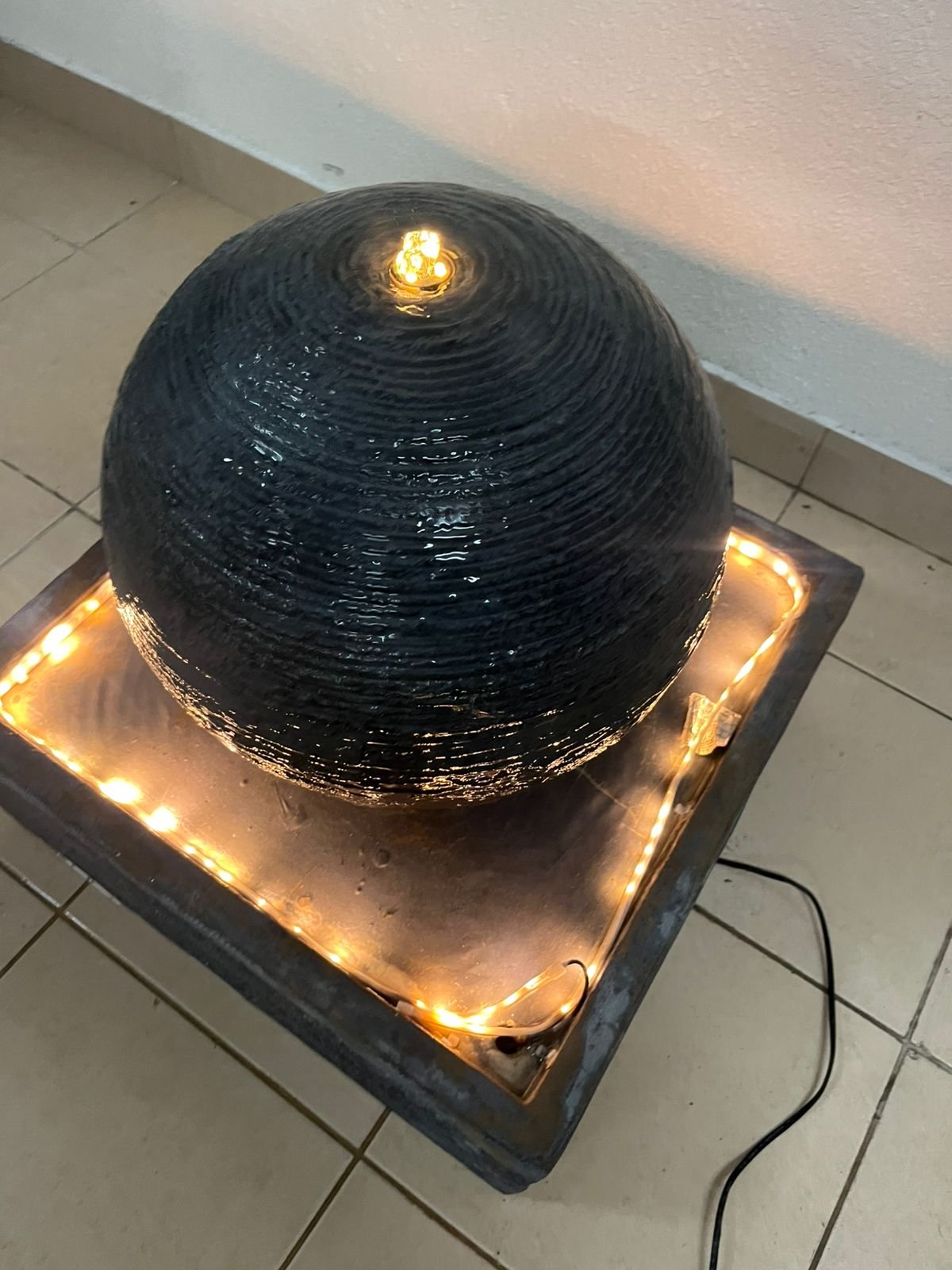 Outdoor ball-shaped water fountain with lighting - Image 2