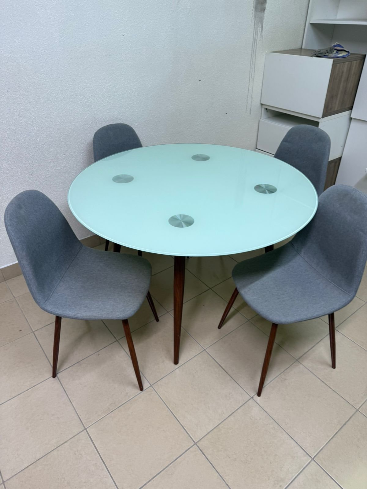 Dining table with four chairs - Image 6