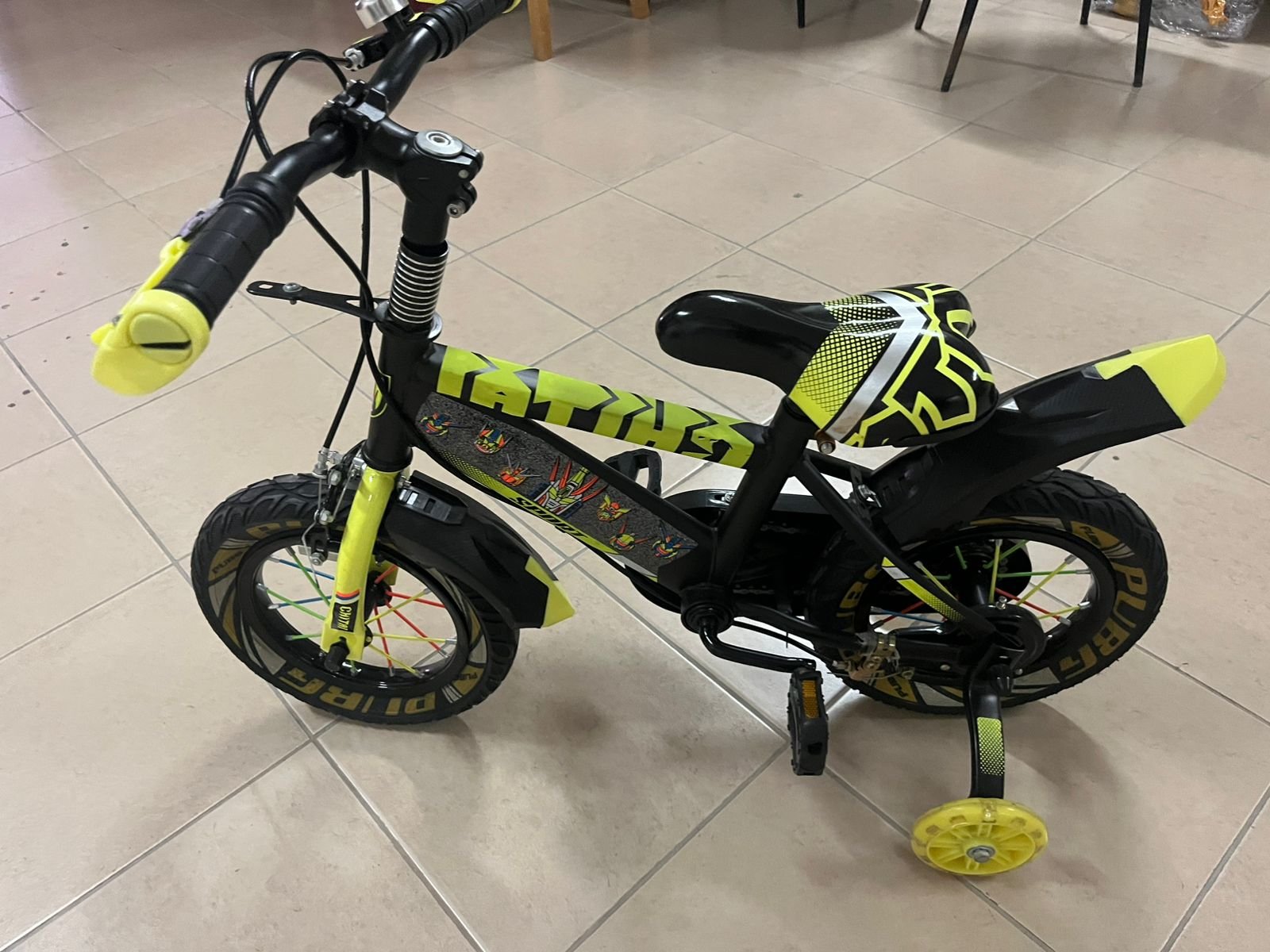 Children's sports bicycle in black and yellow - Image 3