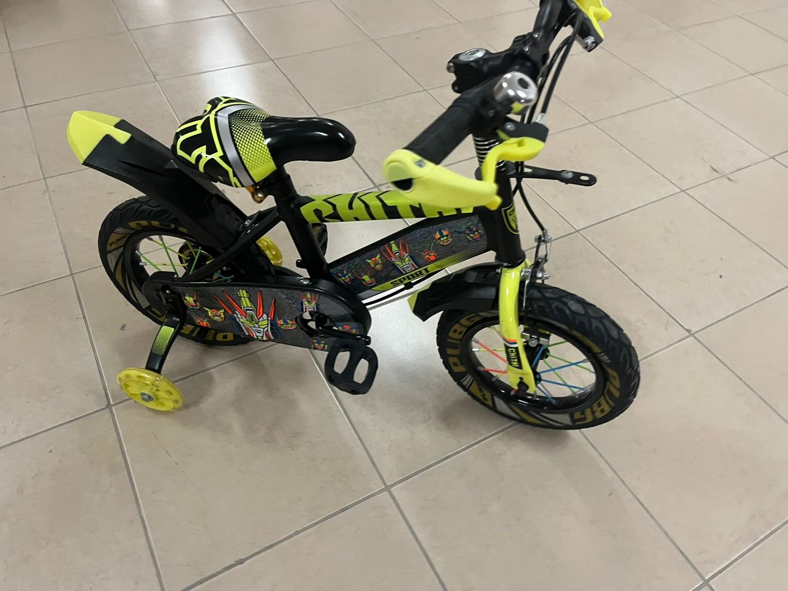 Children's sports bicycle in black and yellow - Image 5