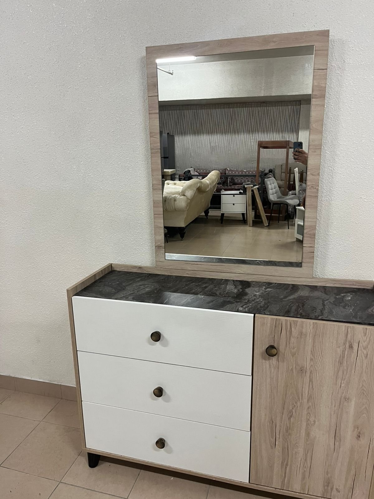 Home Box dressing table - Image 5