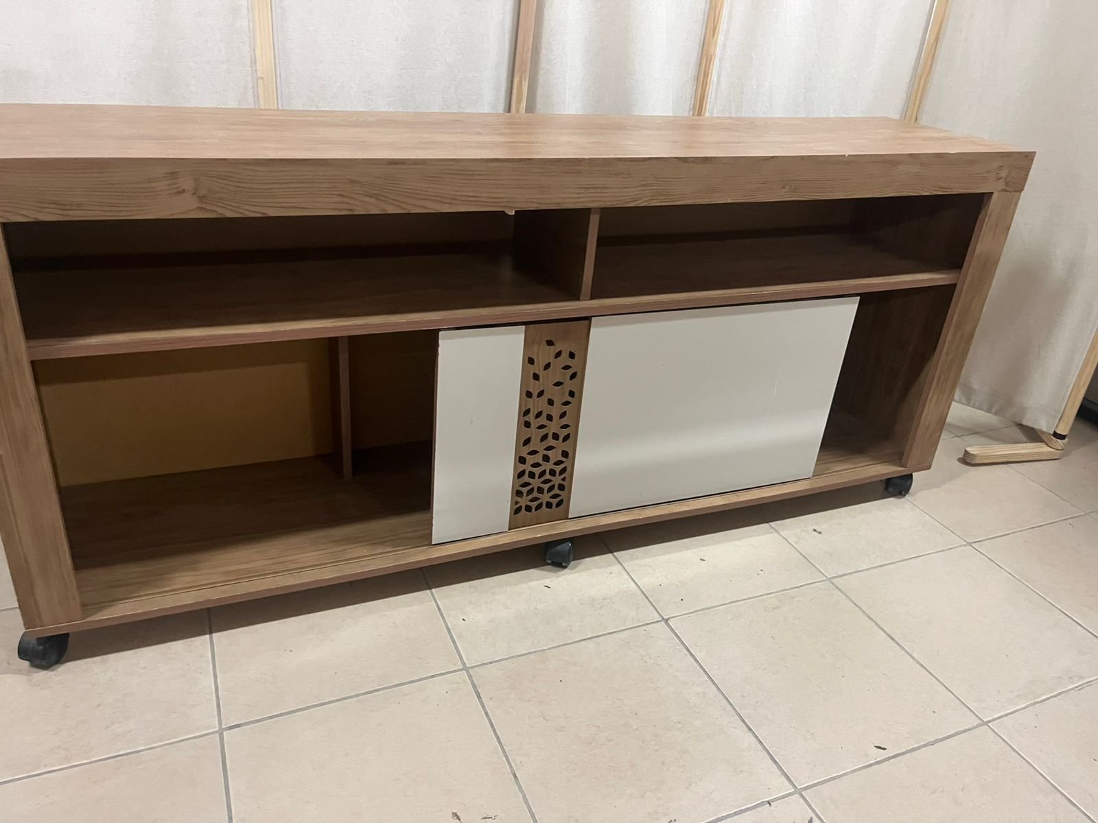 Home Centre TV stand - Image 5