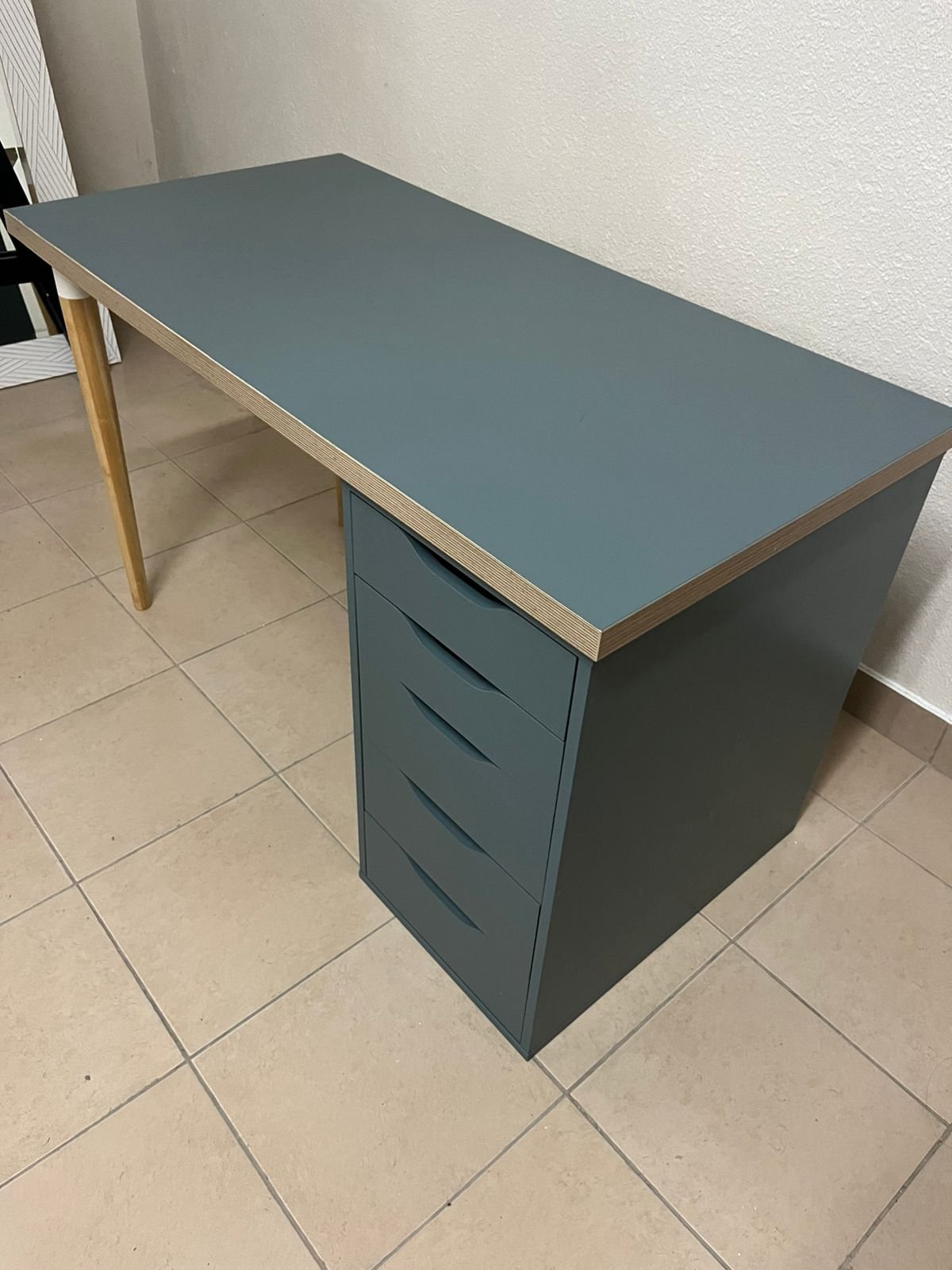IKEA LAGKAPTEN / ALEX desk in gray. - Image 3
