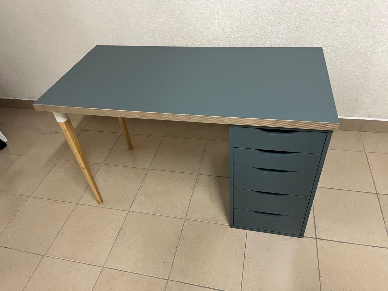 IKEA LAGKAPTEN / ALEX desk in gray. - Image 5