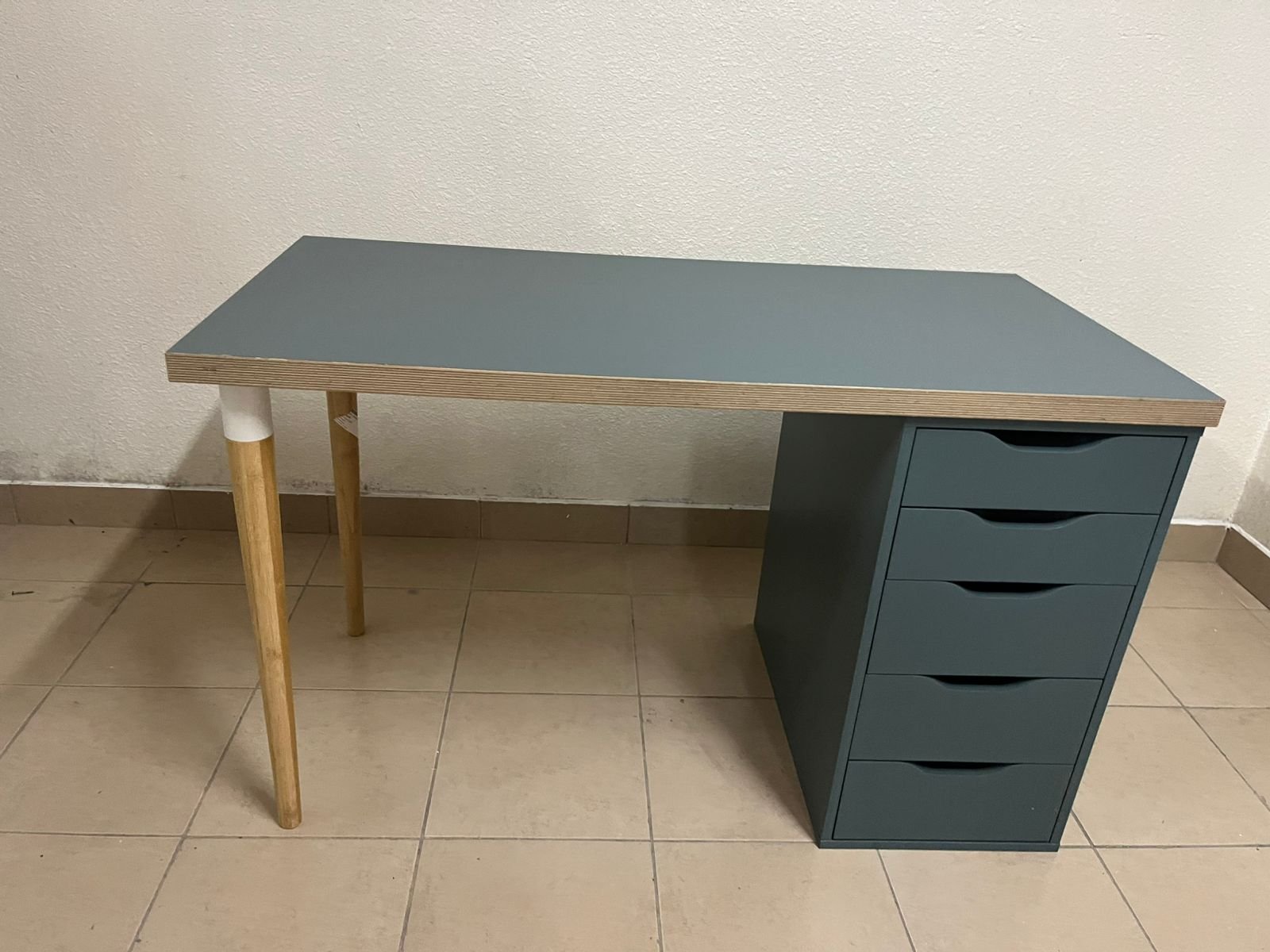 IKEA LAGKAPTEN / ALEX desk in gray. - Image 10