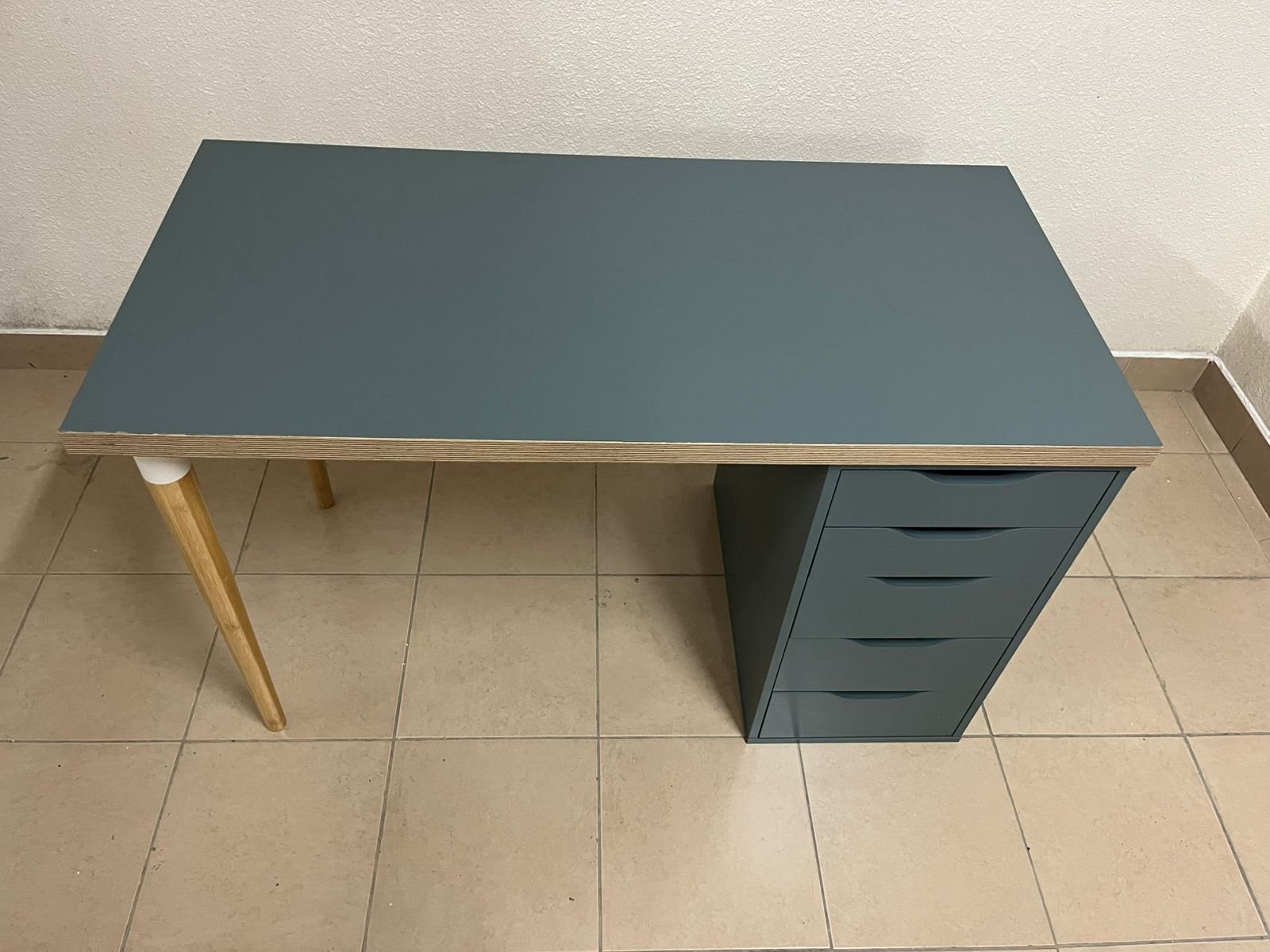 IKEA LAGKAPTEN / ALEX desk in gray. - Image 12
