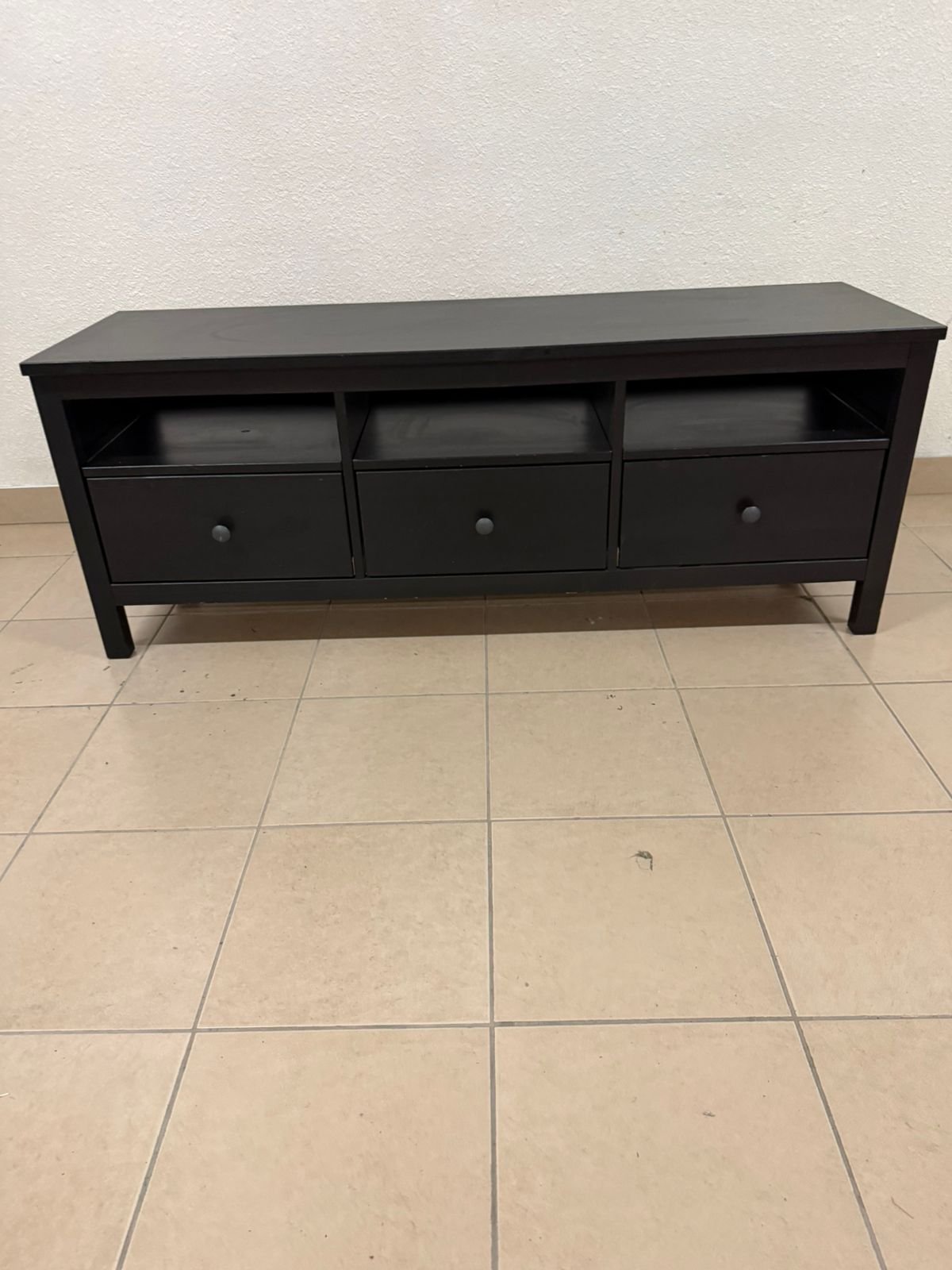 TV stand from IKEA - Image 10