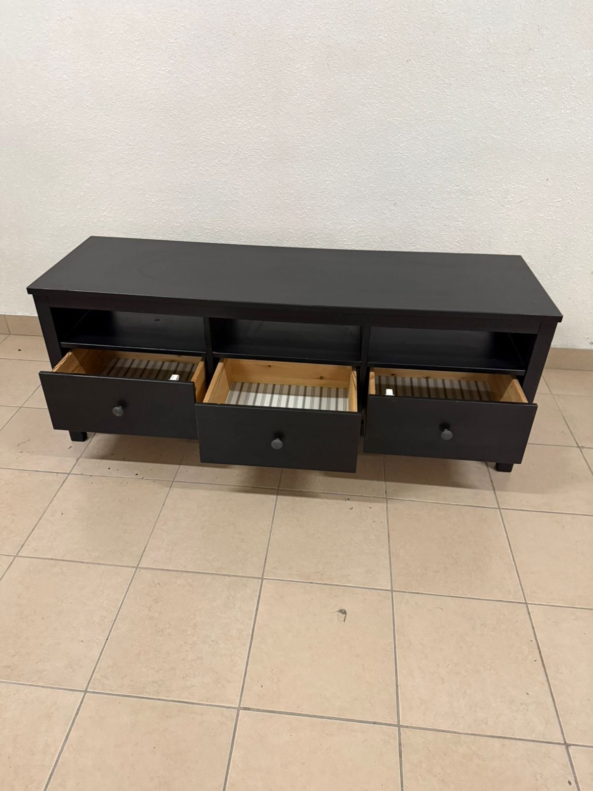 TV stand from IKEA - Image 11